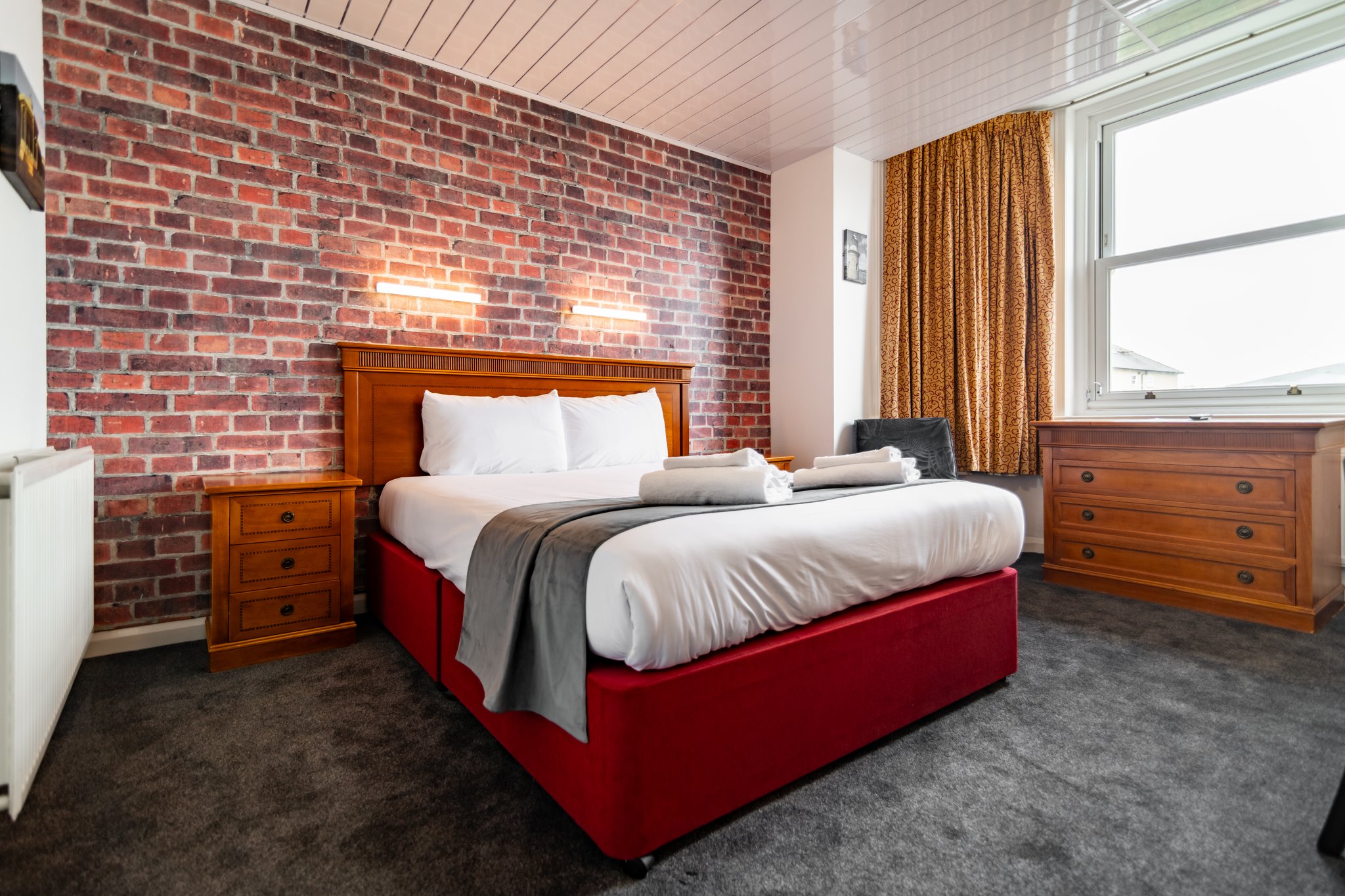 Double_room_city_view_2_S