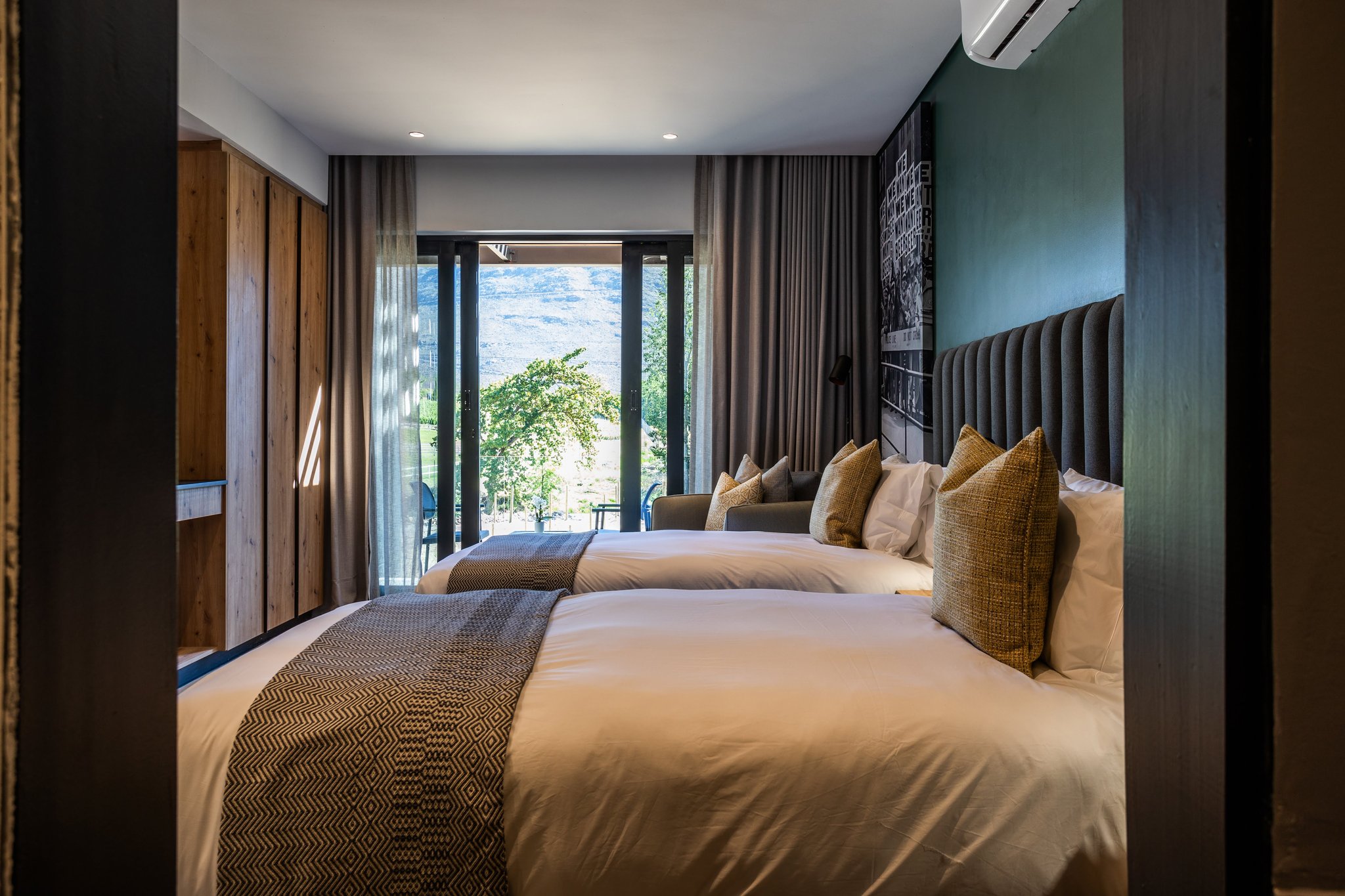 Standard_twin_room_(2)_S