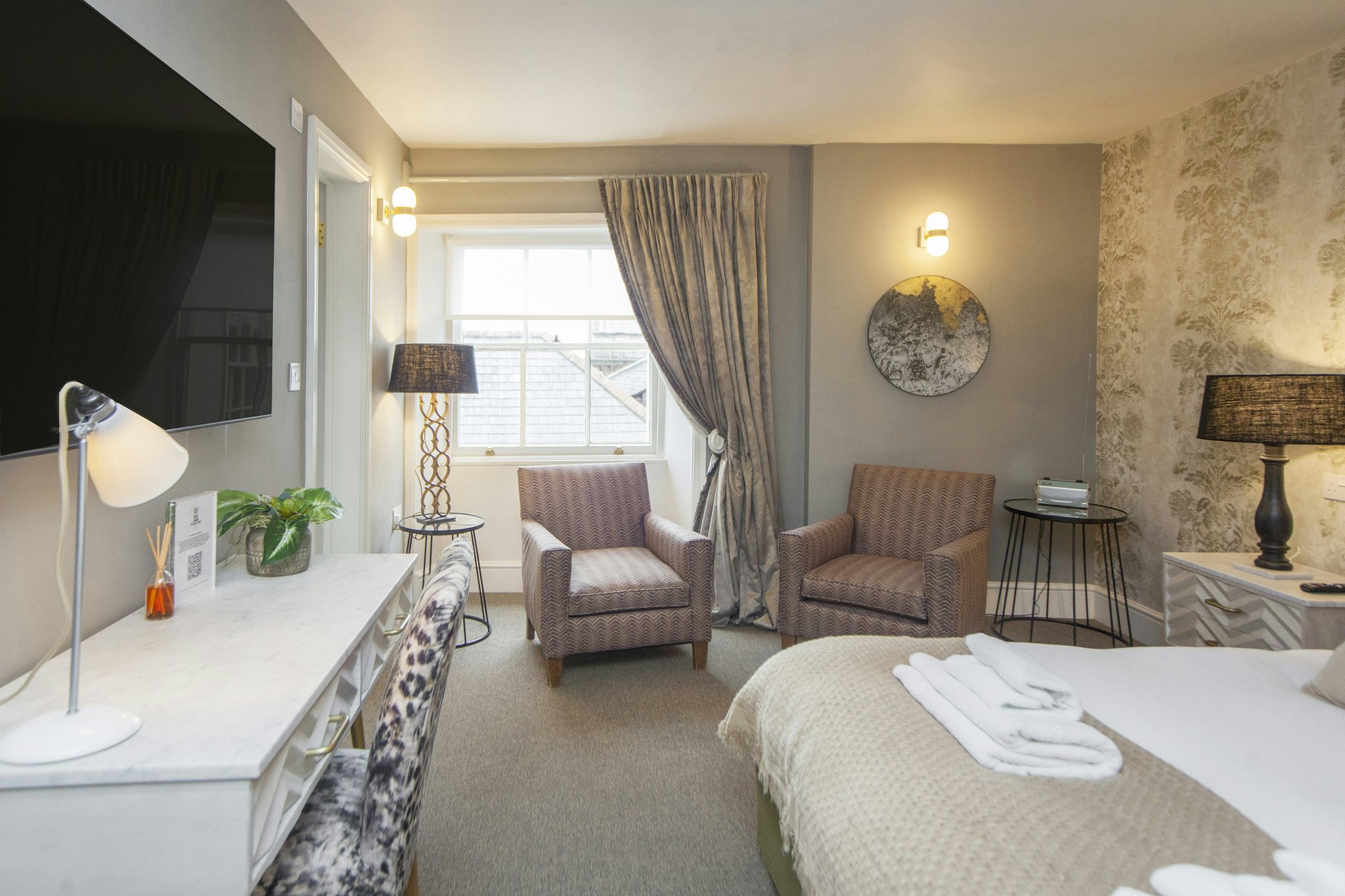 tVA5ATv1kG8qra6GZ6Zw_Fancy_Double_Room-03_S