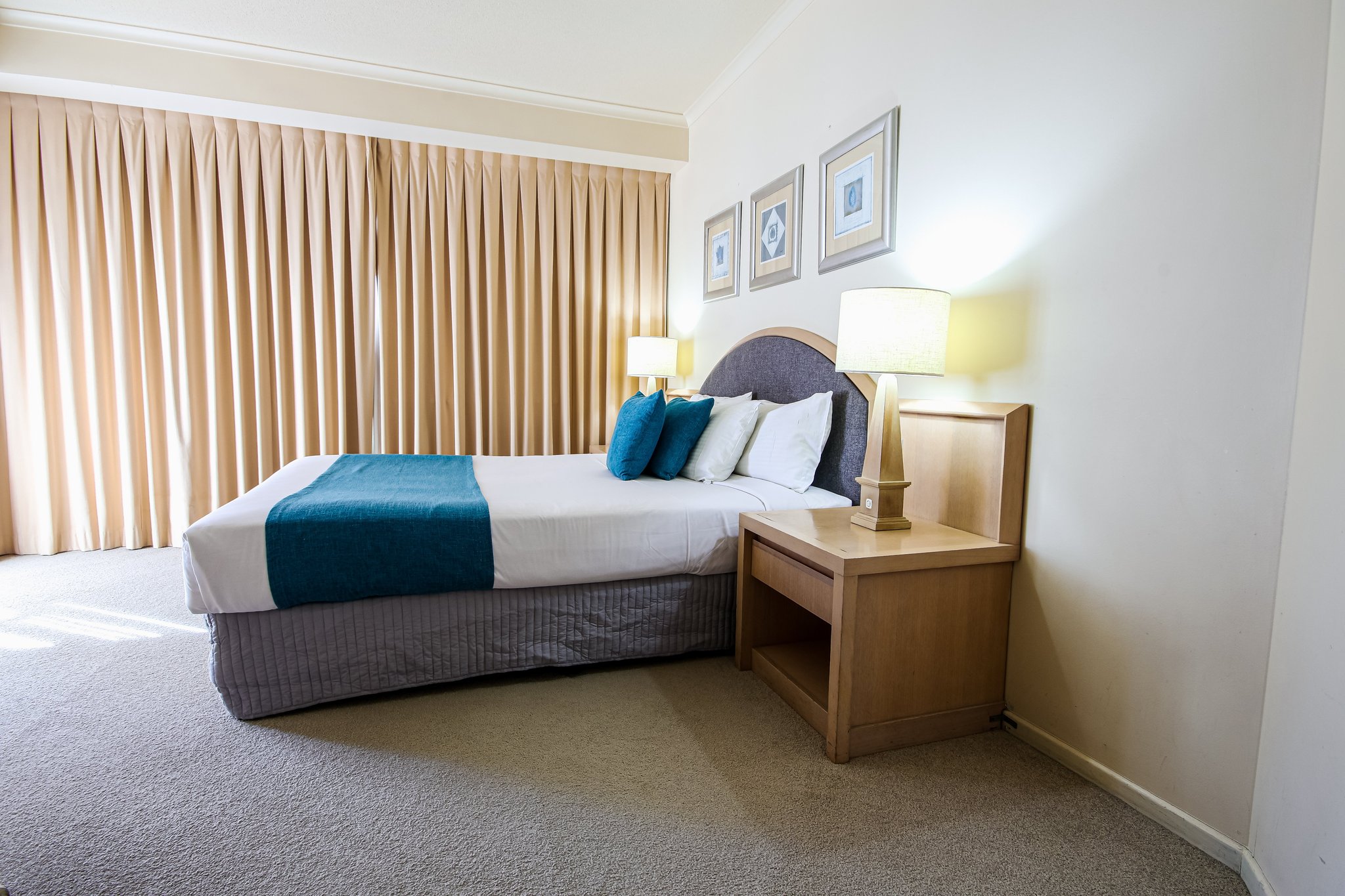 mxxH4i2HHEWPwvavf1fMPg_Bedroom_-_1102_S