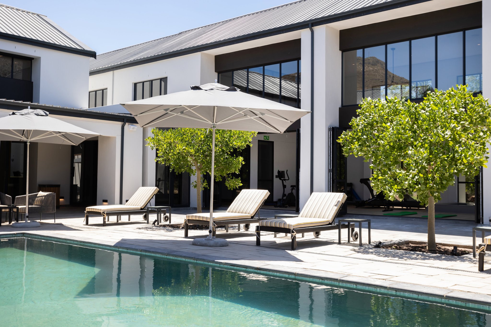 Manor_Swimming_pool_(13)_S