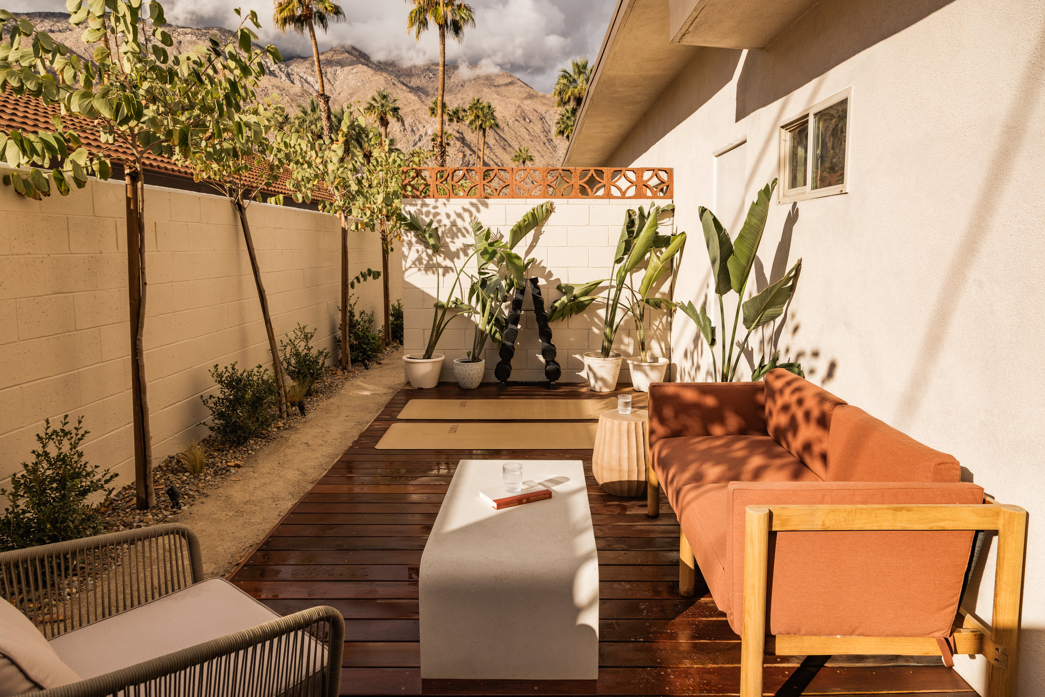 Movement_Suite_(2)_S