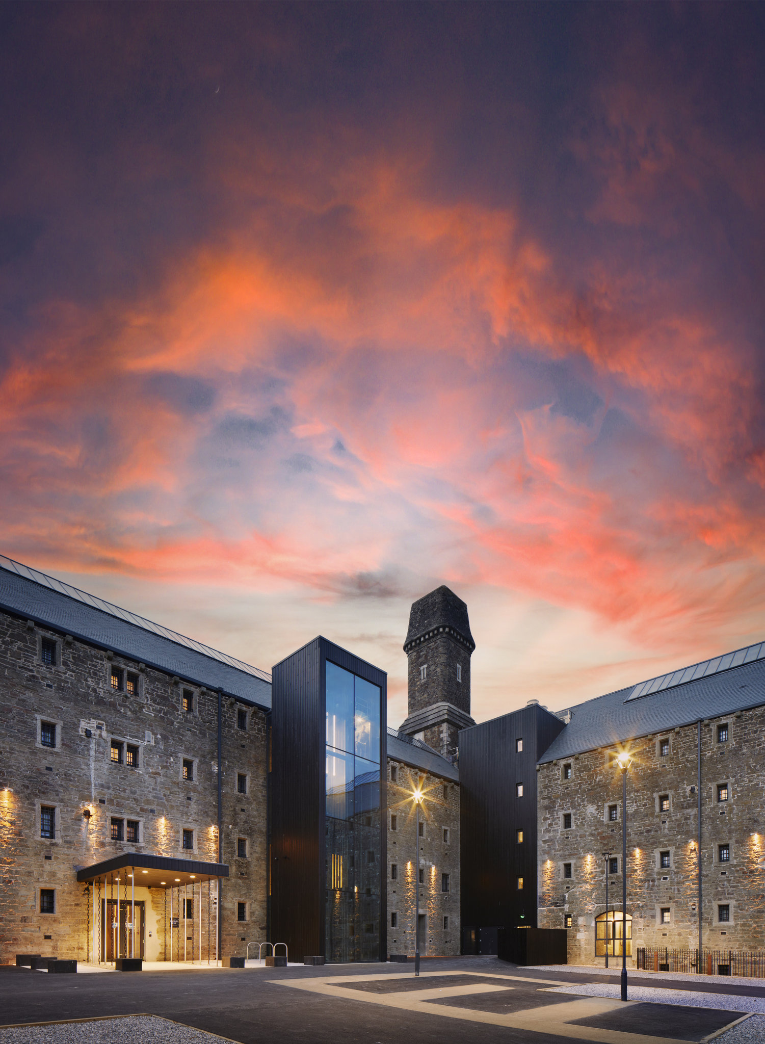 Exterior_image_dusk_S