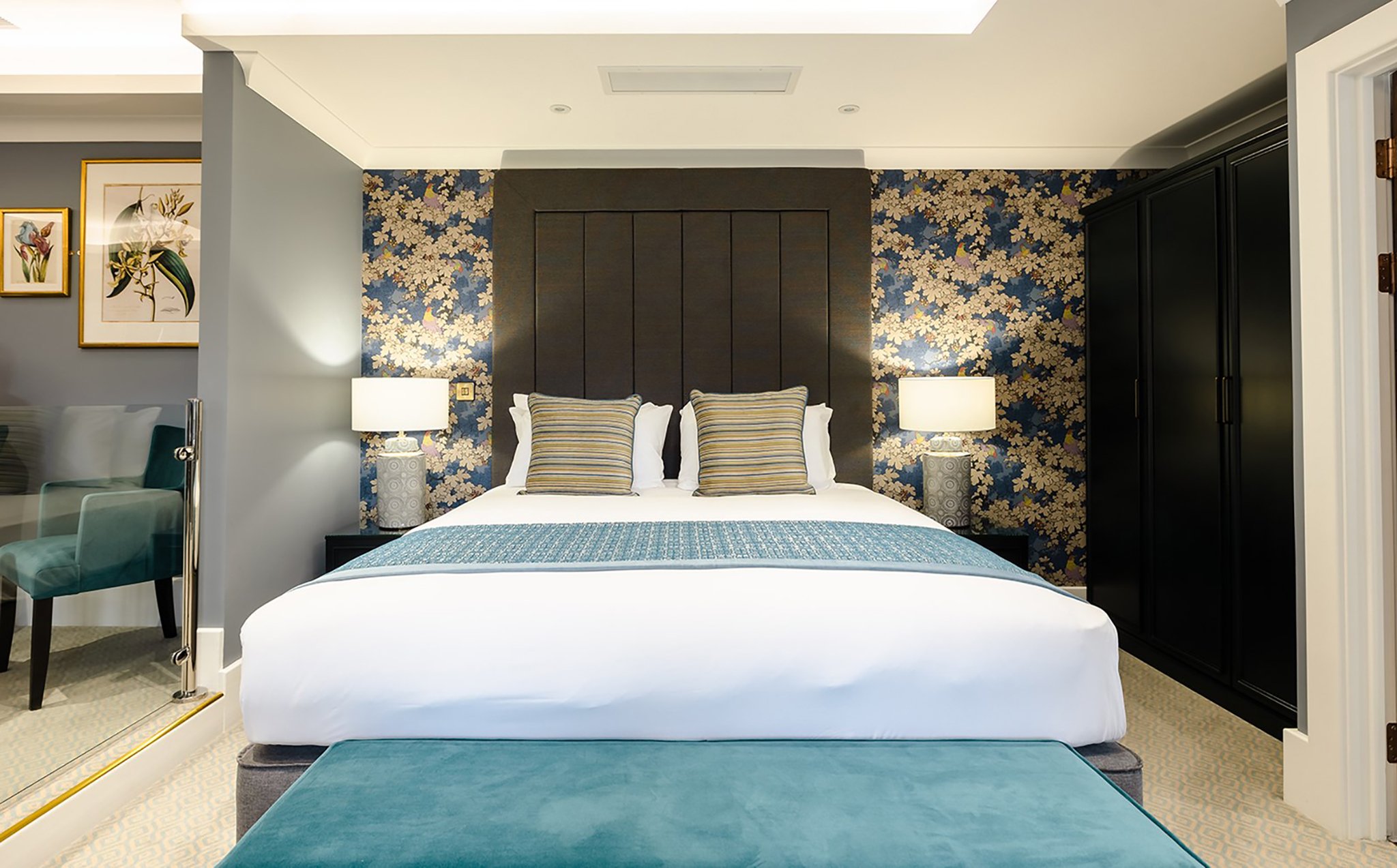 Hensol_Castle_Room5_S