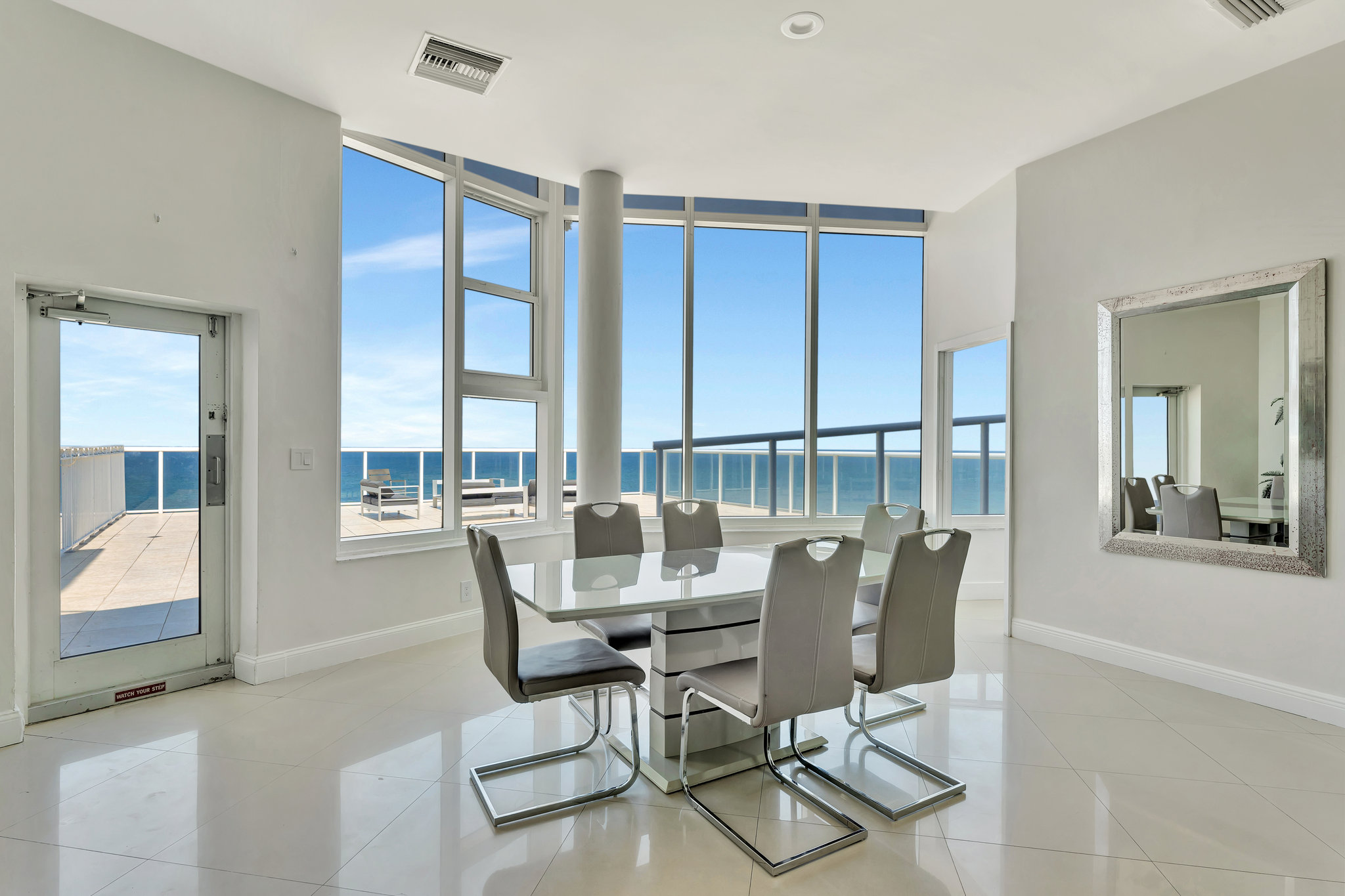 CZtkjAzXEO6vIHIhwOrg_69-print-DSC09103_S