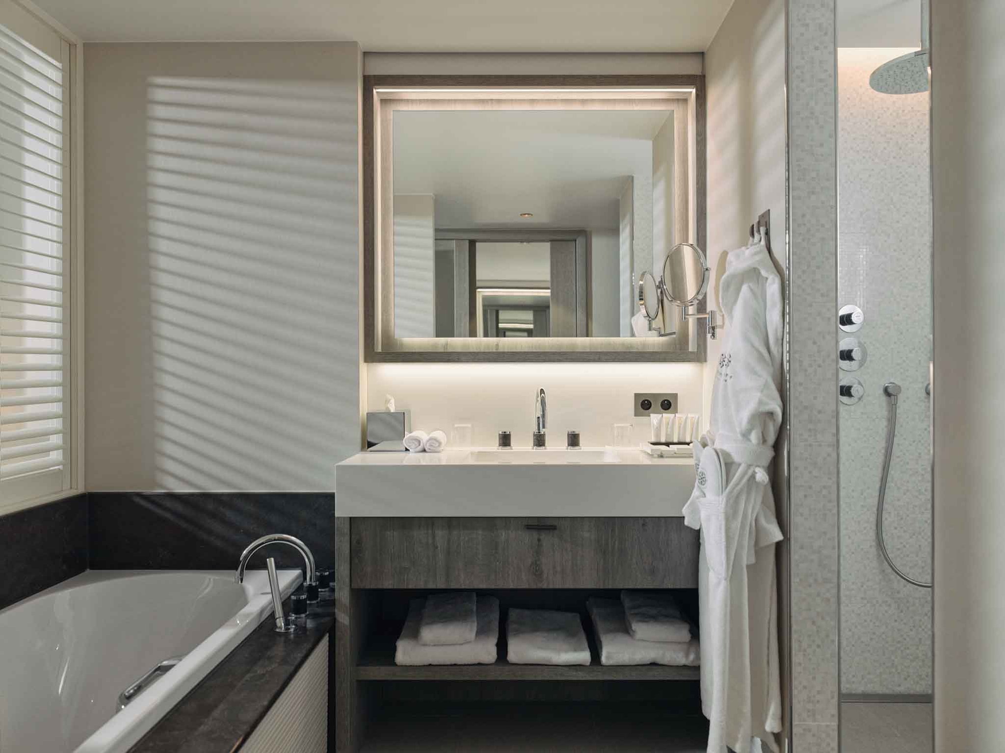 WyqLJPKEk2LQd8eyVTjg_Casino_View_Room_-03_S