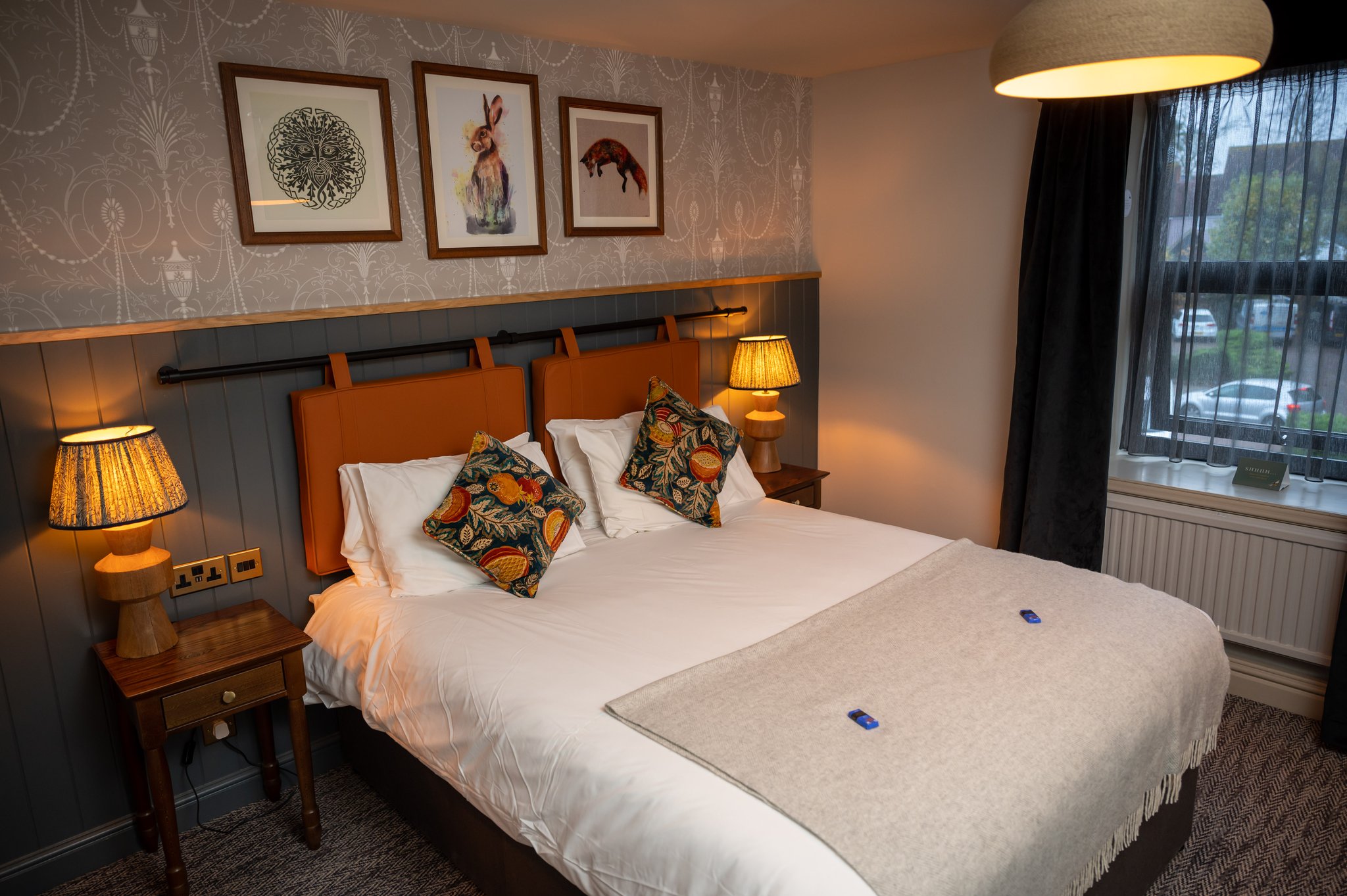 6189_DB_C_B_GreenMan_Harlow_Pub_2023_122_S