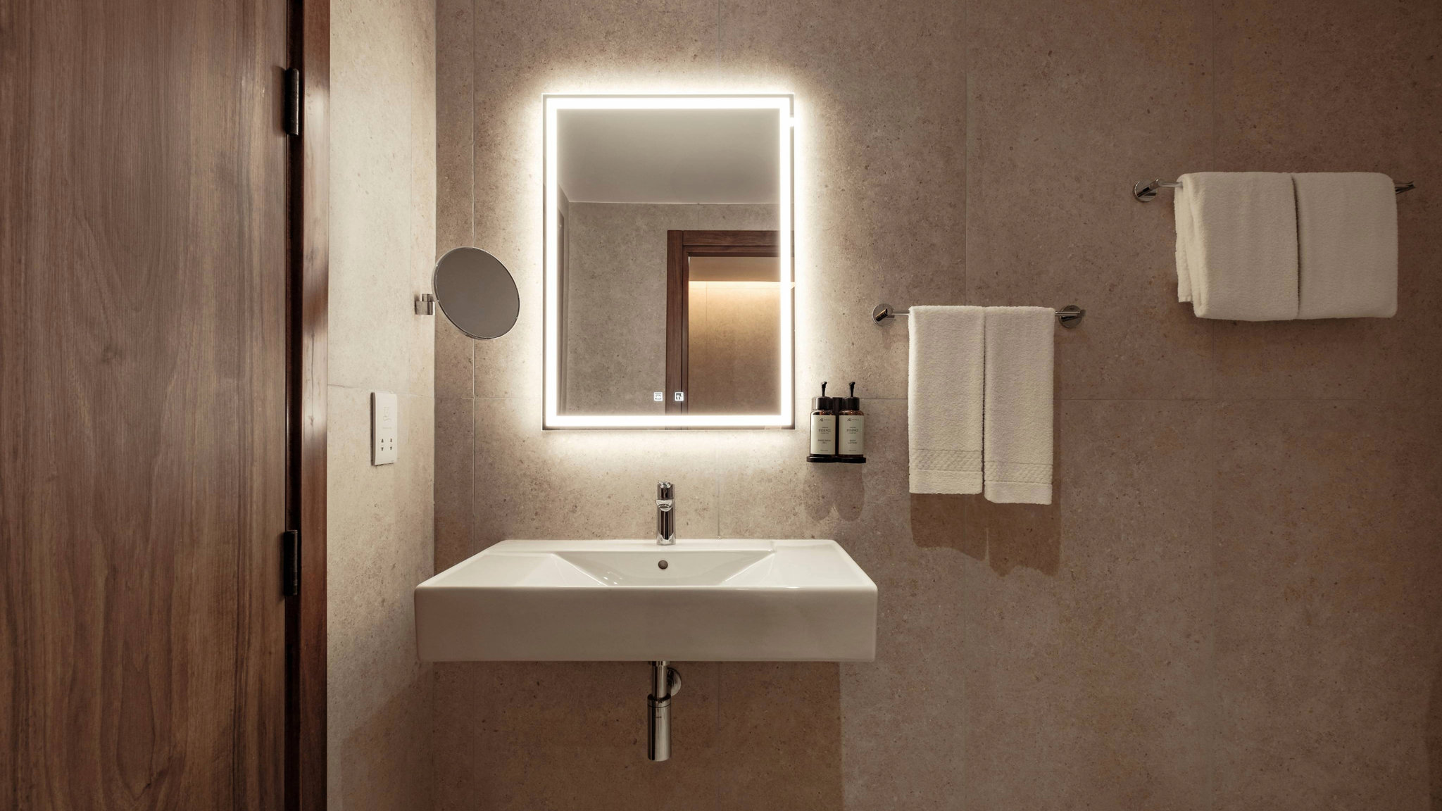 AX_ODYCY_-_Rooms_-_Presidential_Suite_-_Bathroom_(1)_S