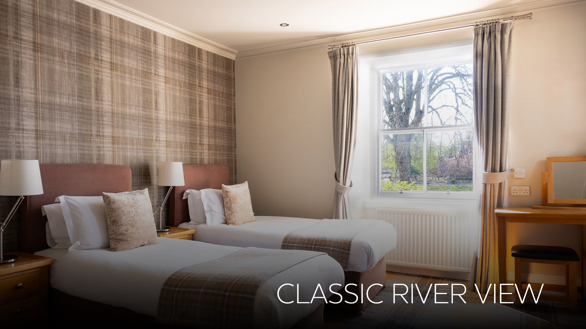 Classic_river_view_-_Twin_S