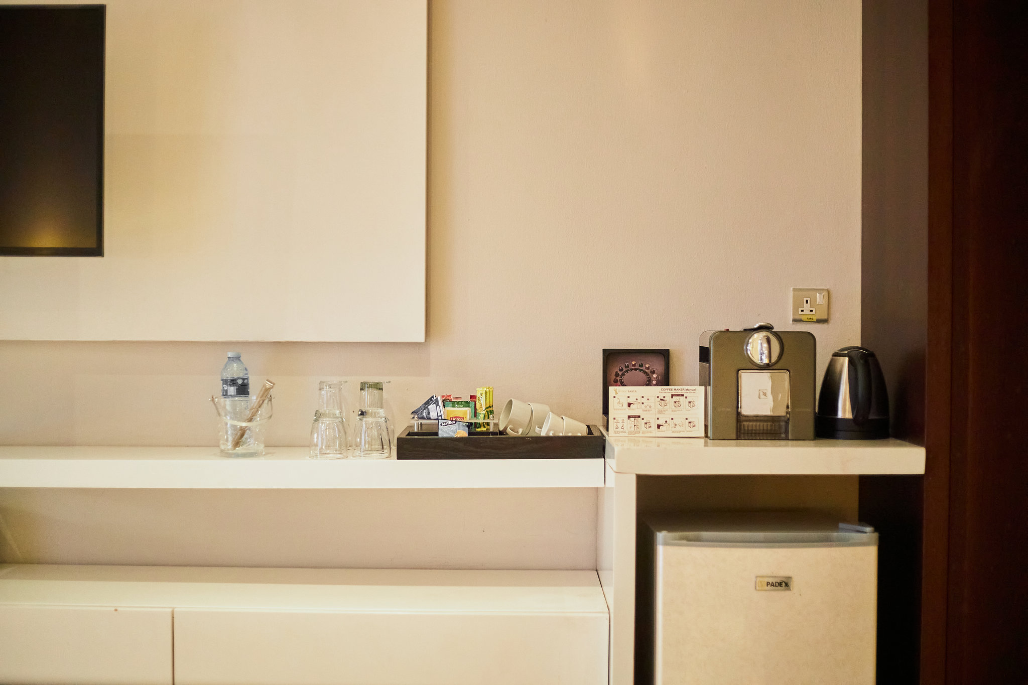 Executive_King_Room-00_S