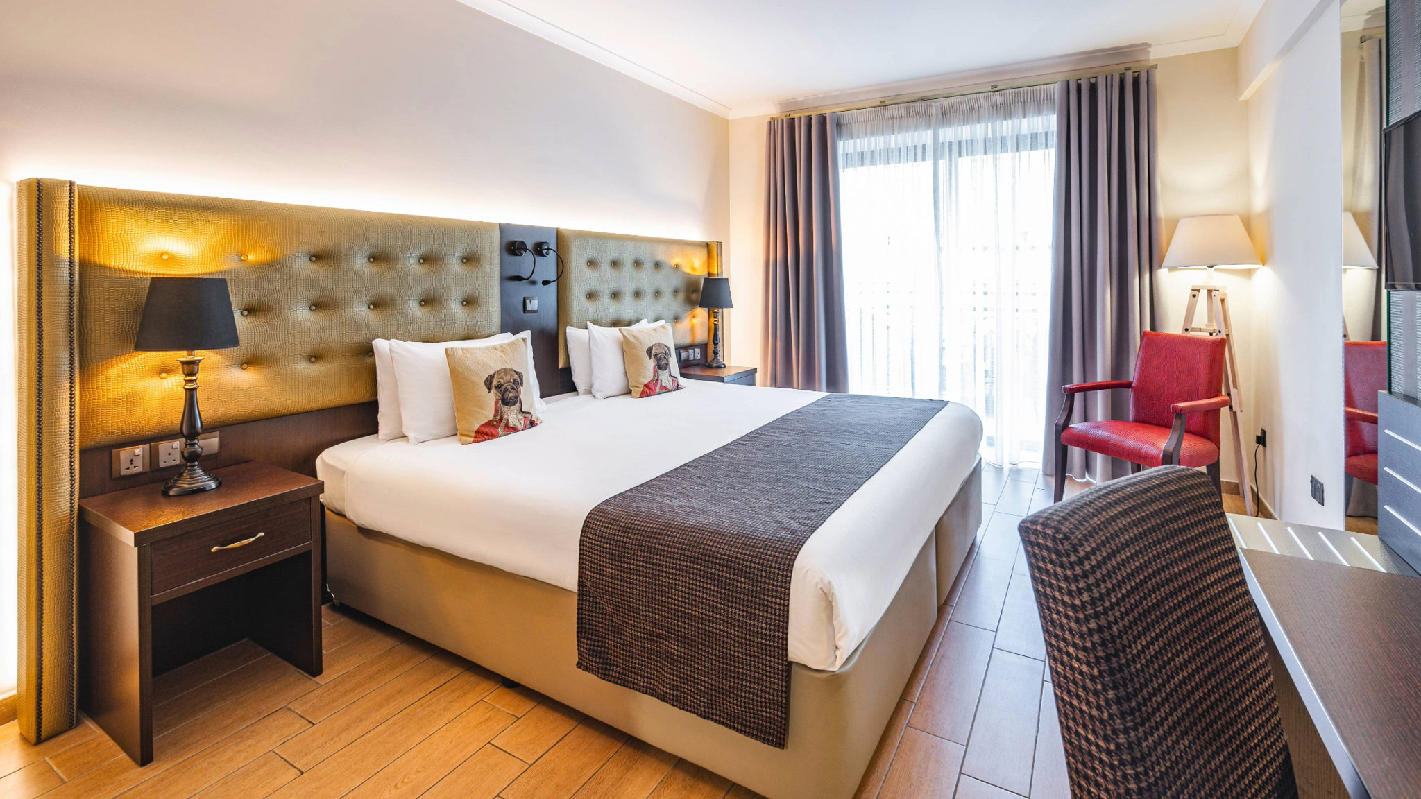 AX_The_Victoria_Hotel_-_Superior_Room_(7)_S