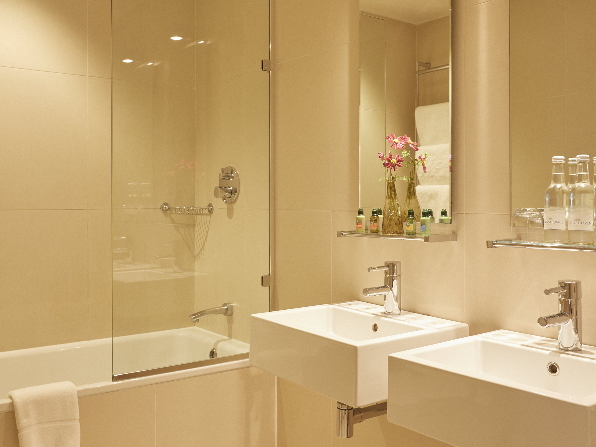 Double_or_Twin_Suite-02_S