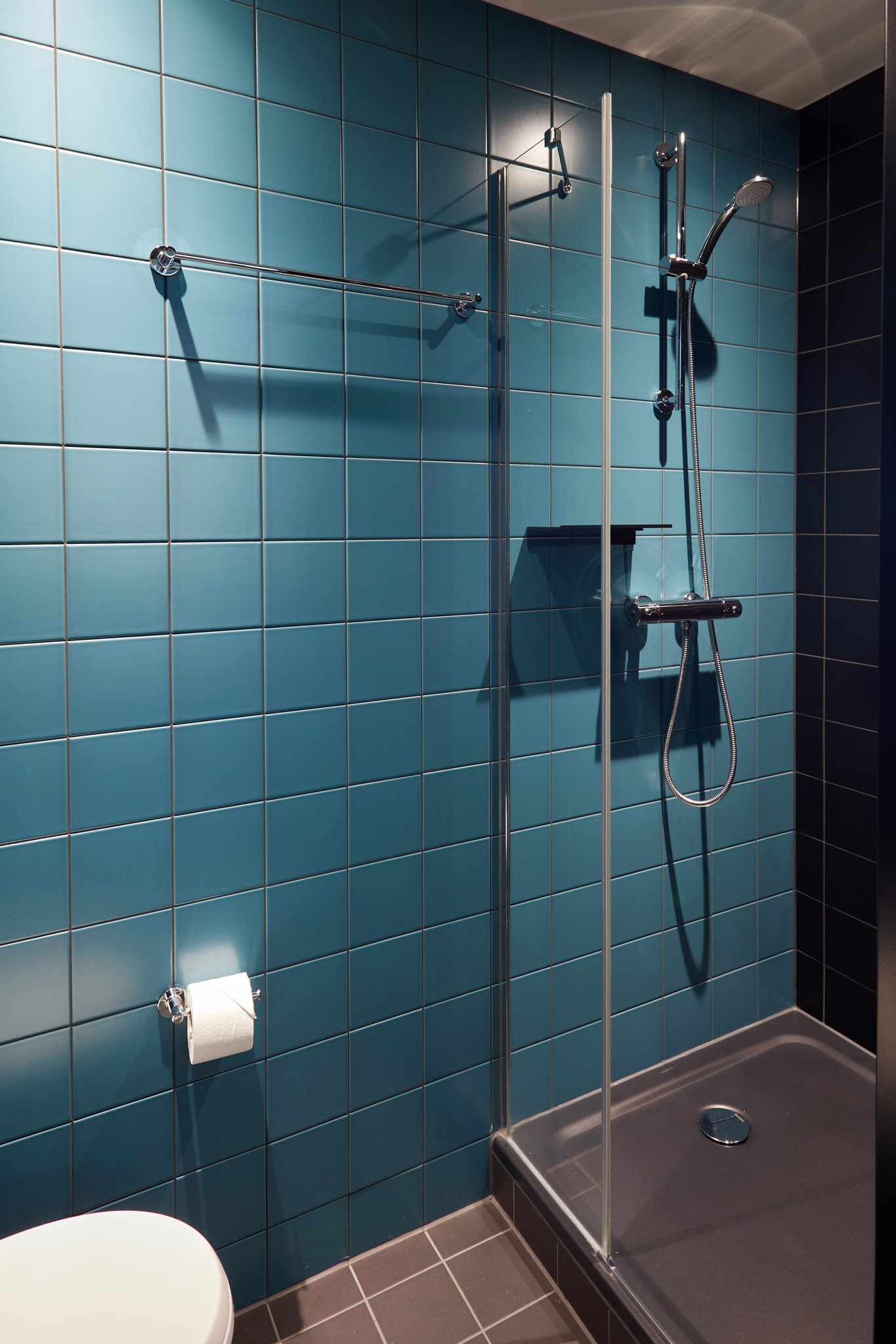 Executive_Queen_Bathroom_S