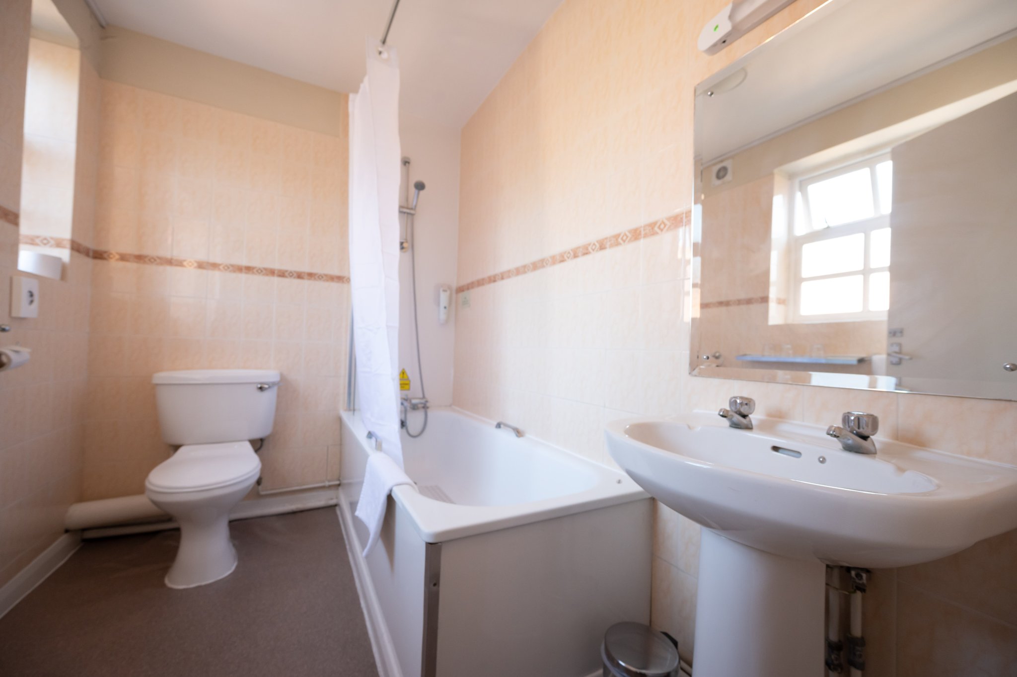 6832_GK_PL_OldGreyMare_Hull_Venue_2023_30_S