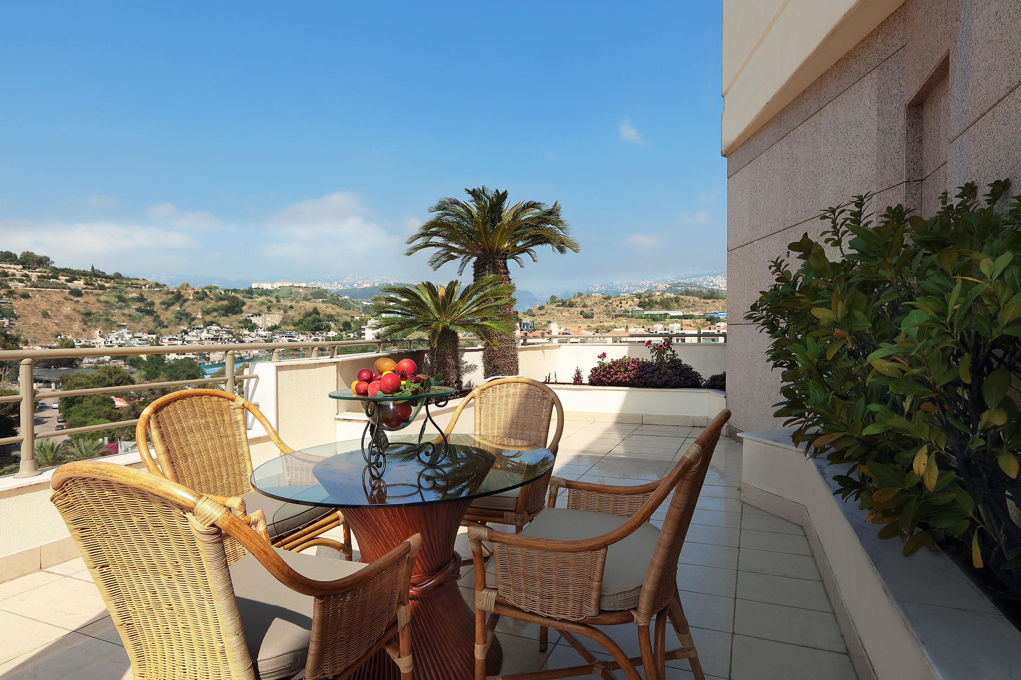 Presidential_Suite-PRE-terrace1_S