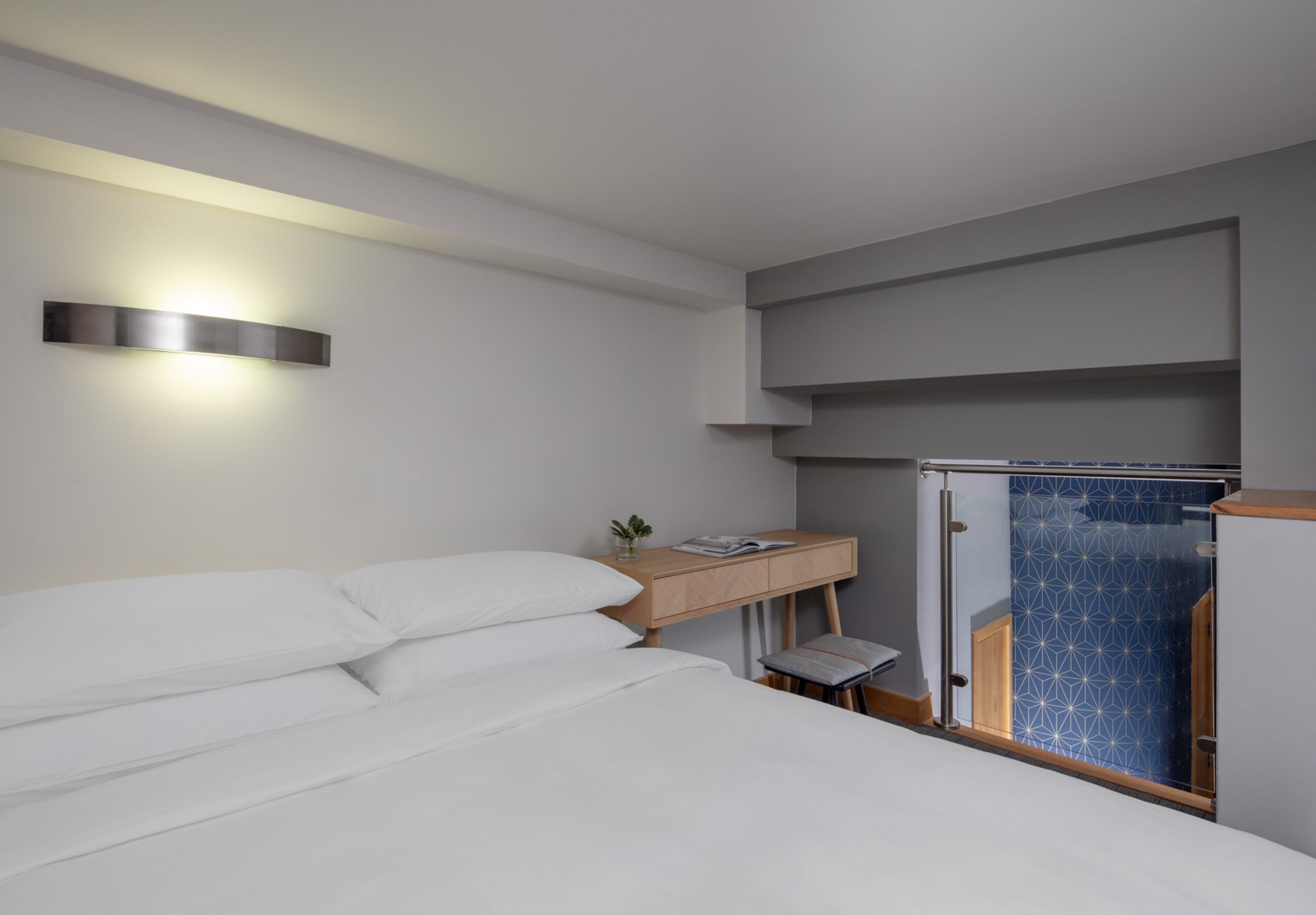 Open_Plan_Studio_Bedroom_._jpg_S
