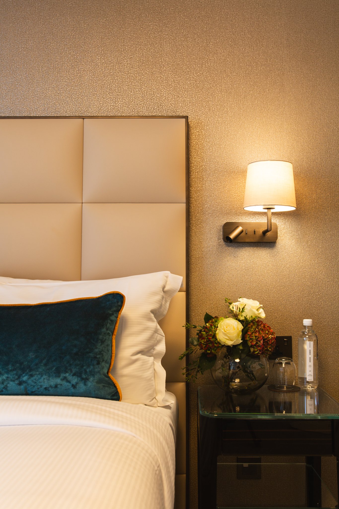 g8eMR7IBp0KUvarr7ba7w_01_Rathbone_bedroom_one-10_-_Double_S