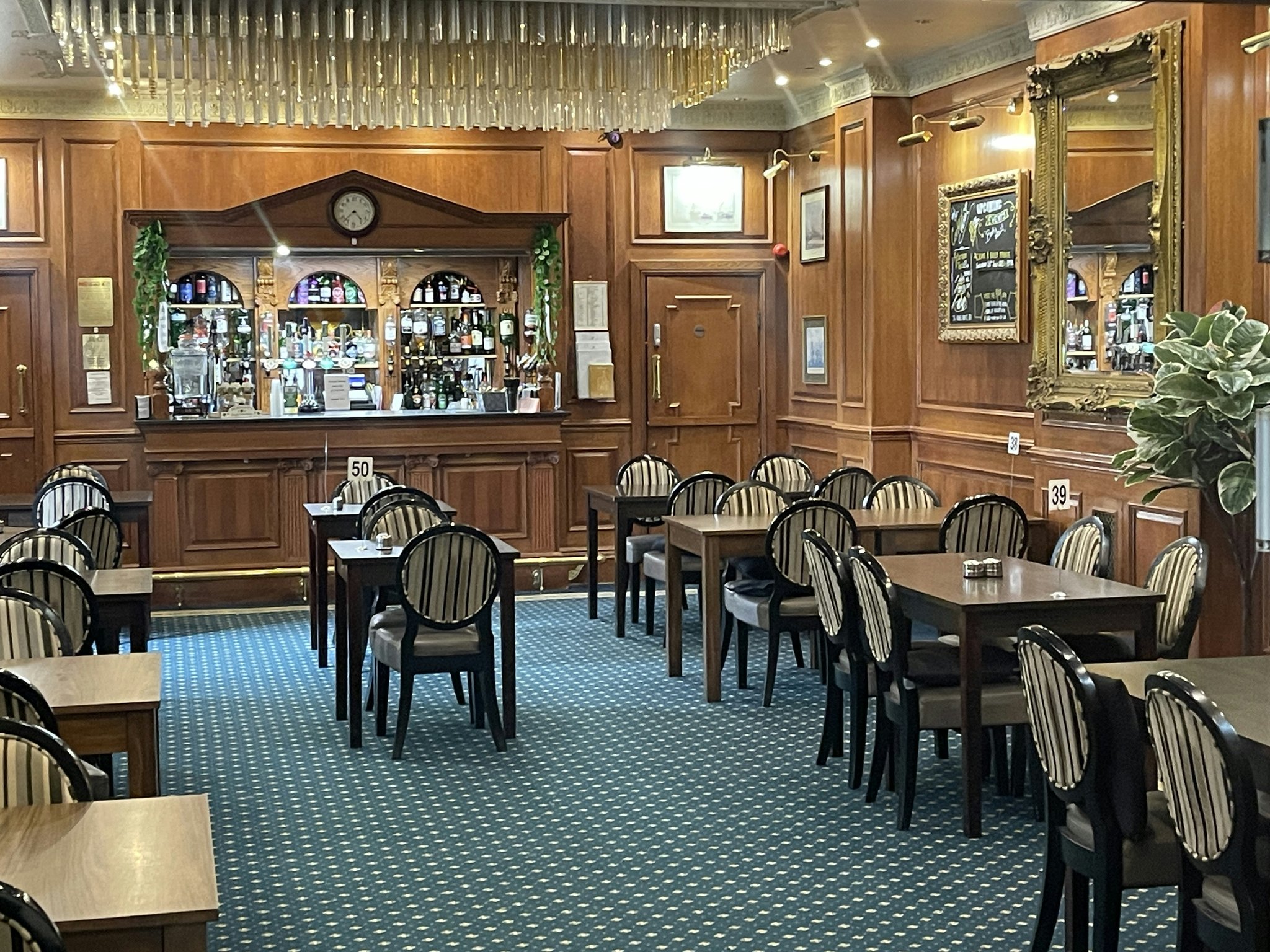 gF4PXOH8TUWZtTDCpDQJg_Bar_S