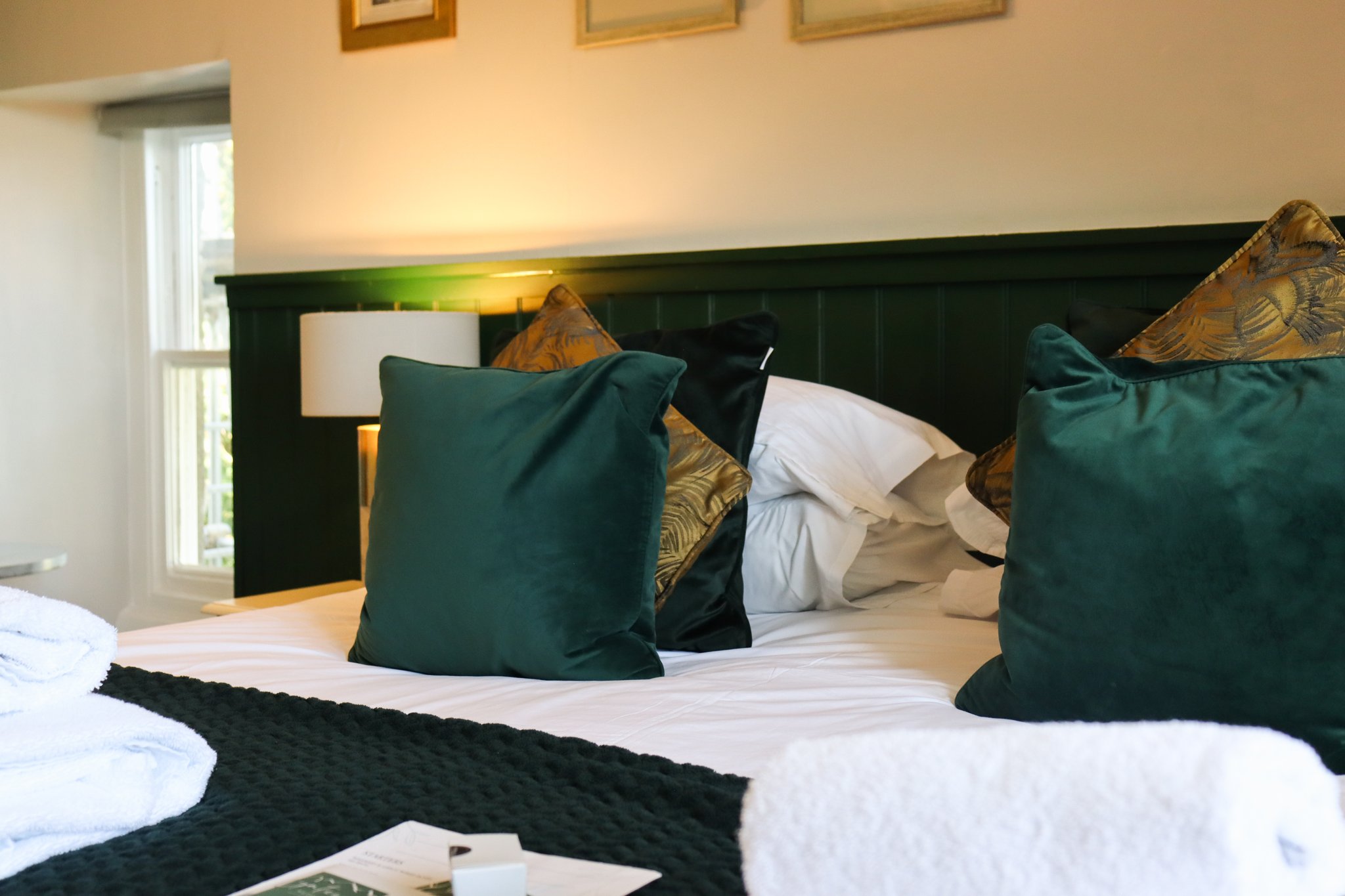 3gjorFwoQEWrCZcQlJKEyA_Room_8_Superior_Superking_or_Twin-_S