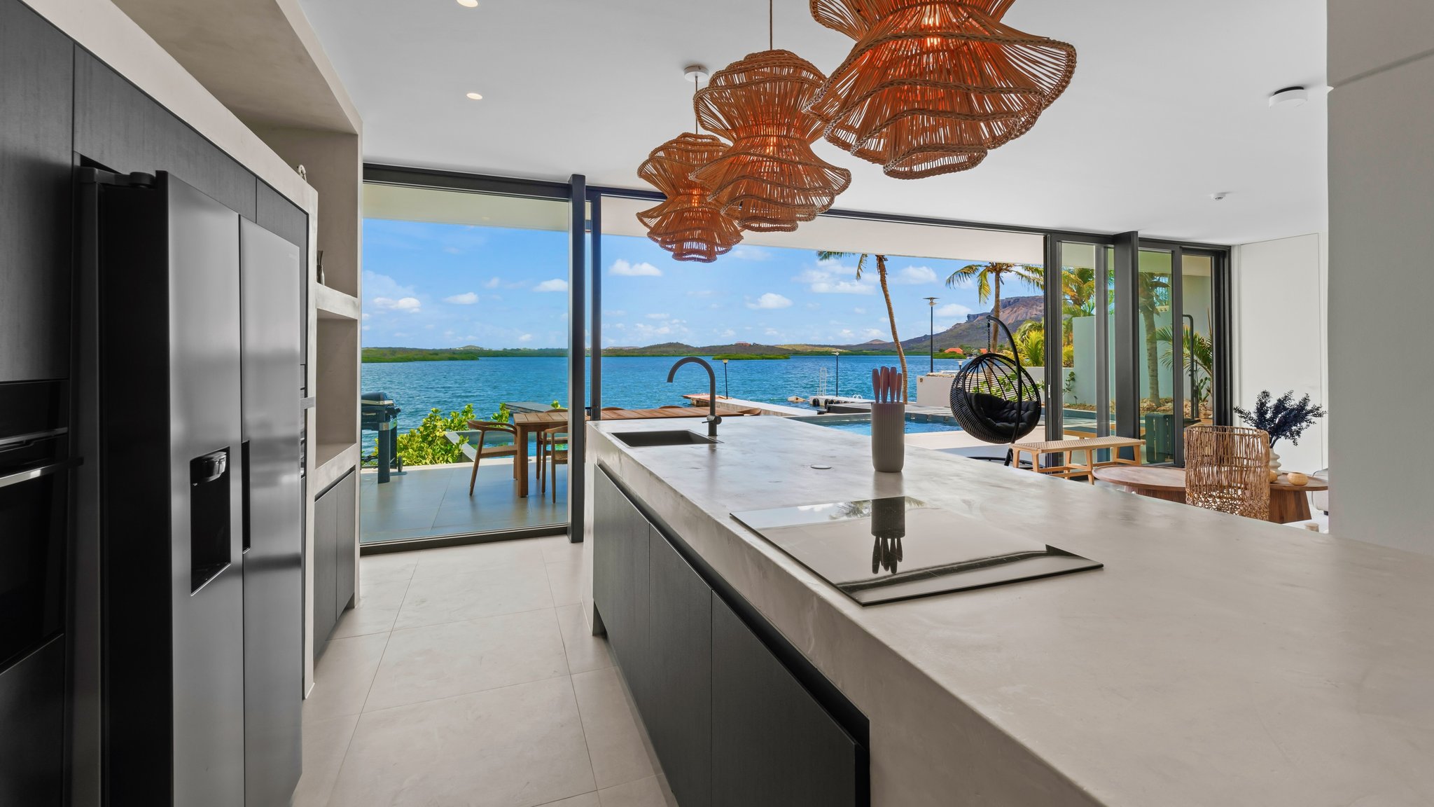 R0MNPcKlN0KSxerp7H1RZw_The_Wave_Kitchen_2_S