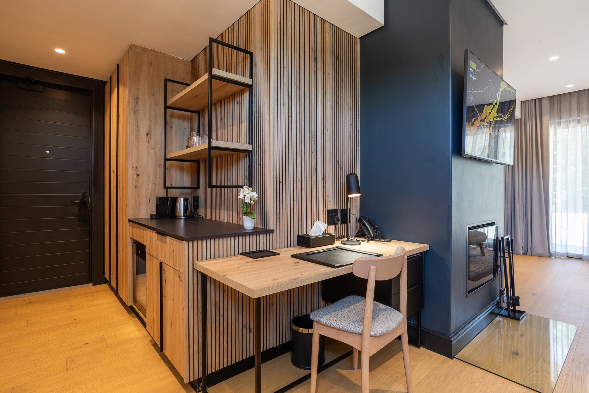 Executive_Room_(12)_S