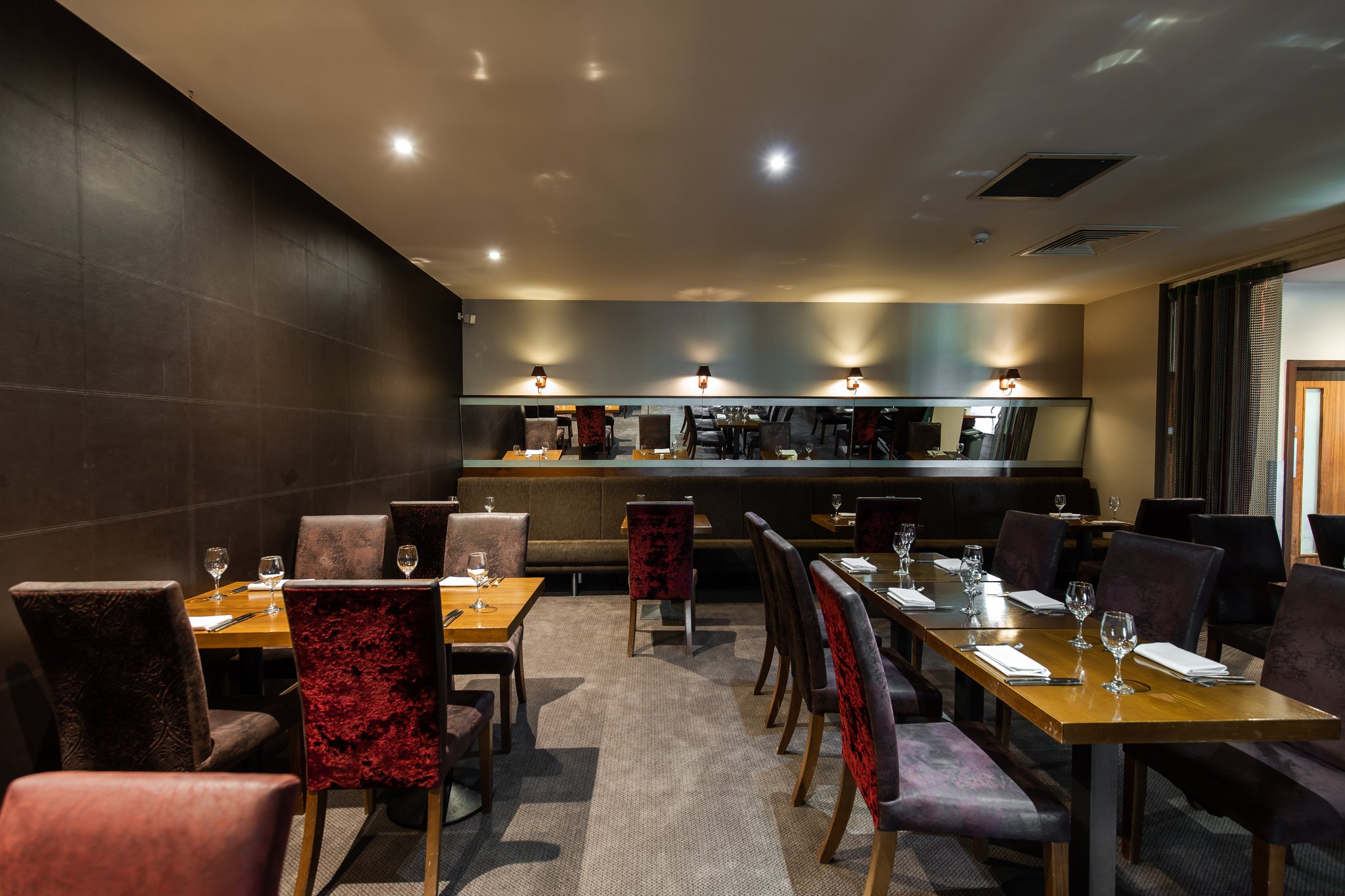 Chainmail_Restaurant_S