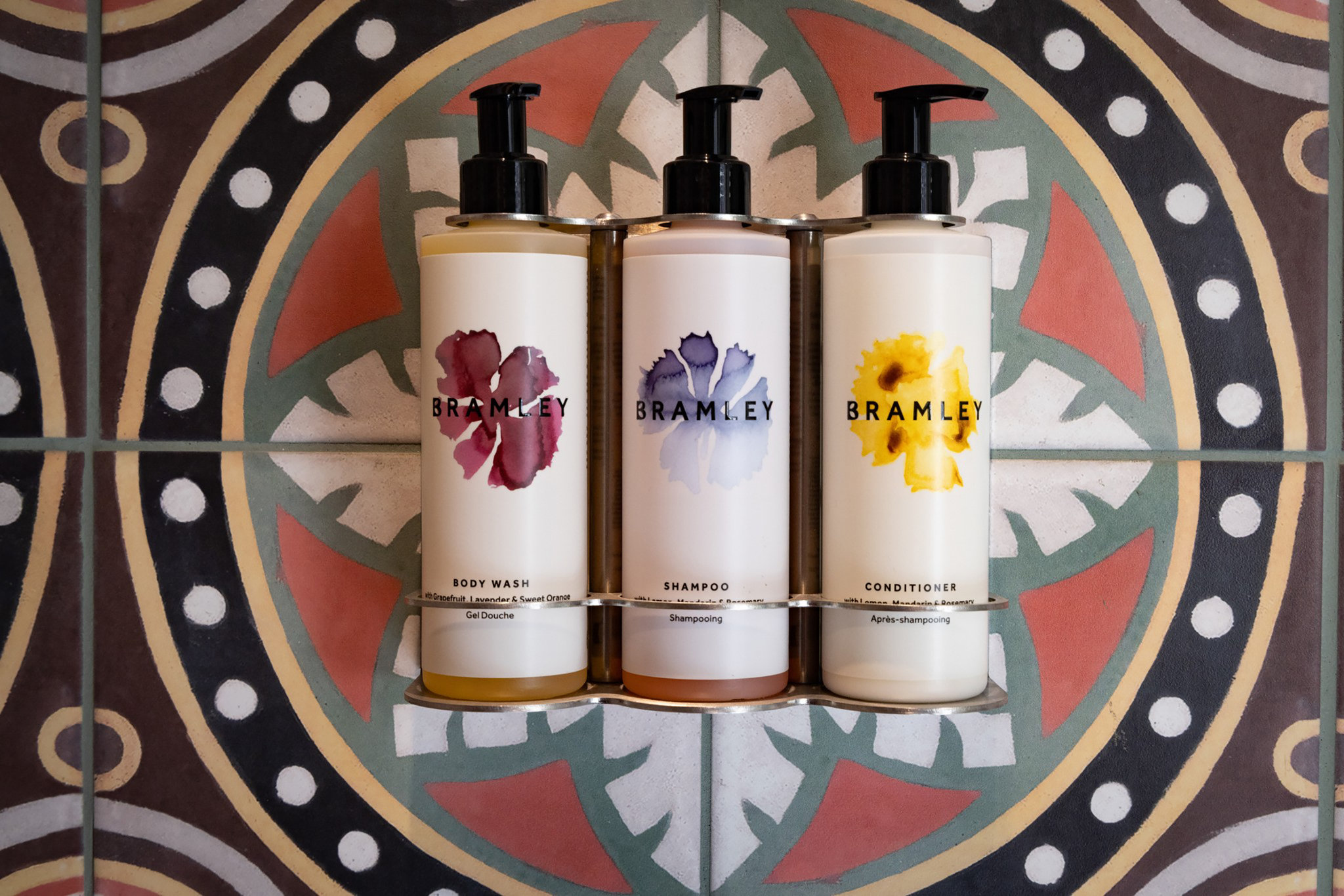 Fancy_Bathroom_Amenities_S