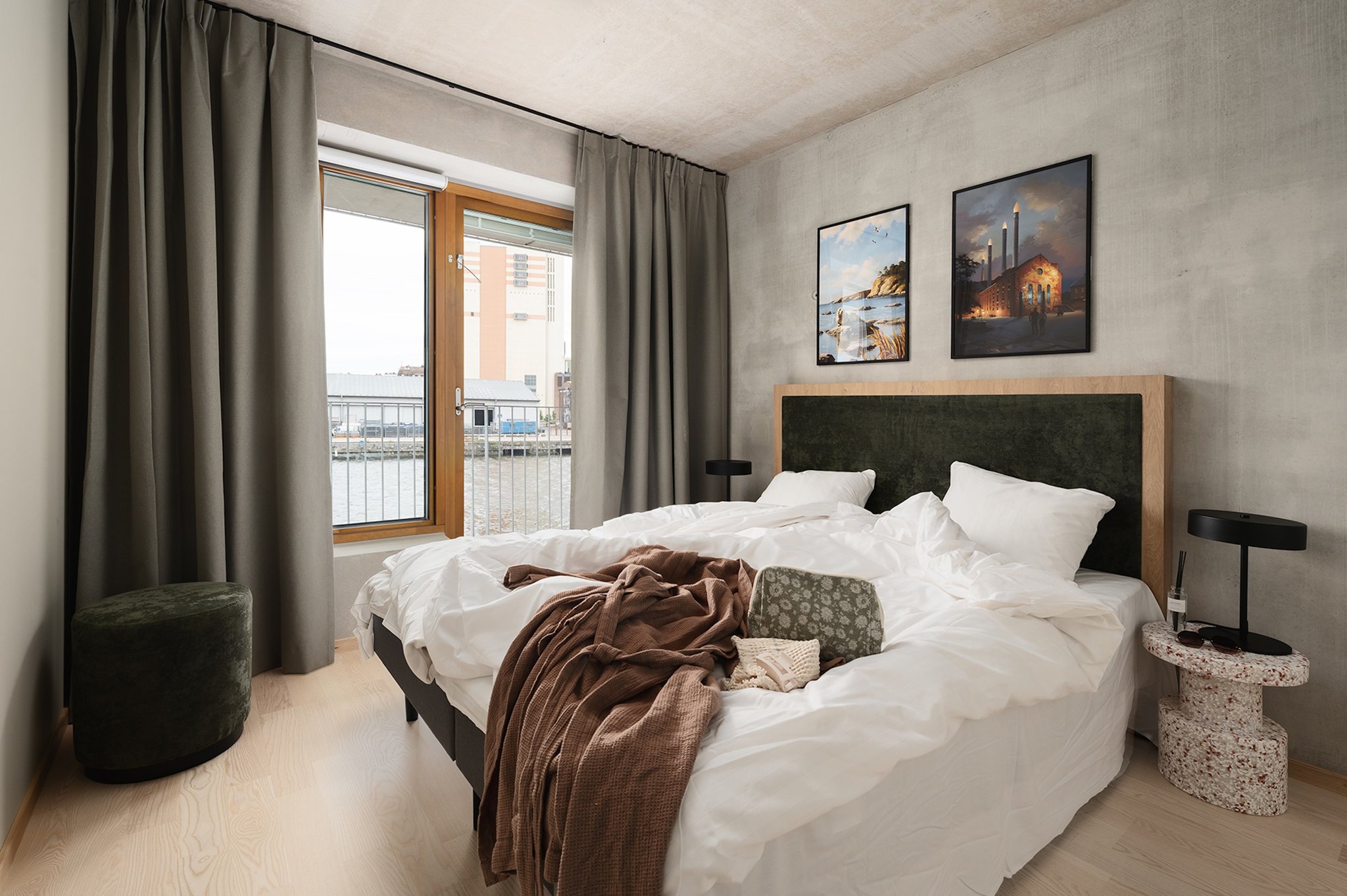 Three_Bedroom_Apartment-00_S