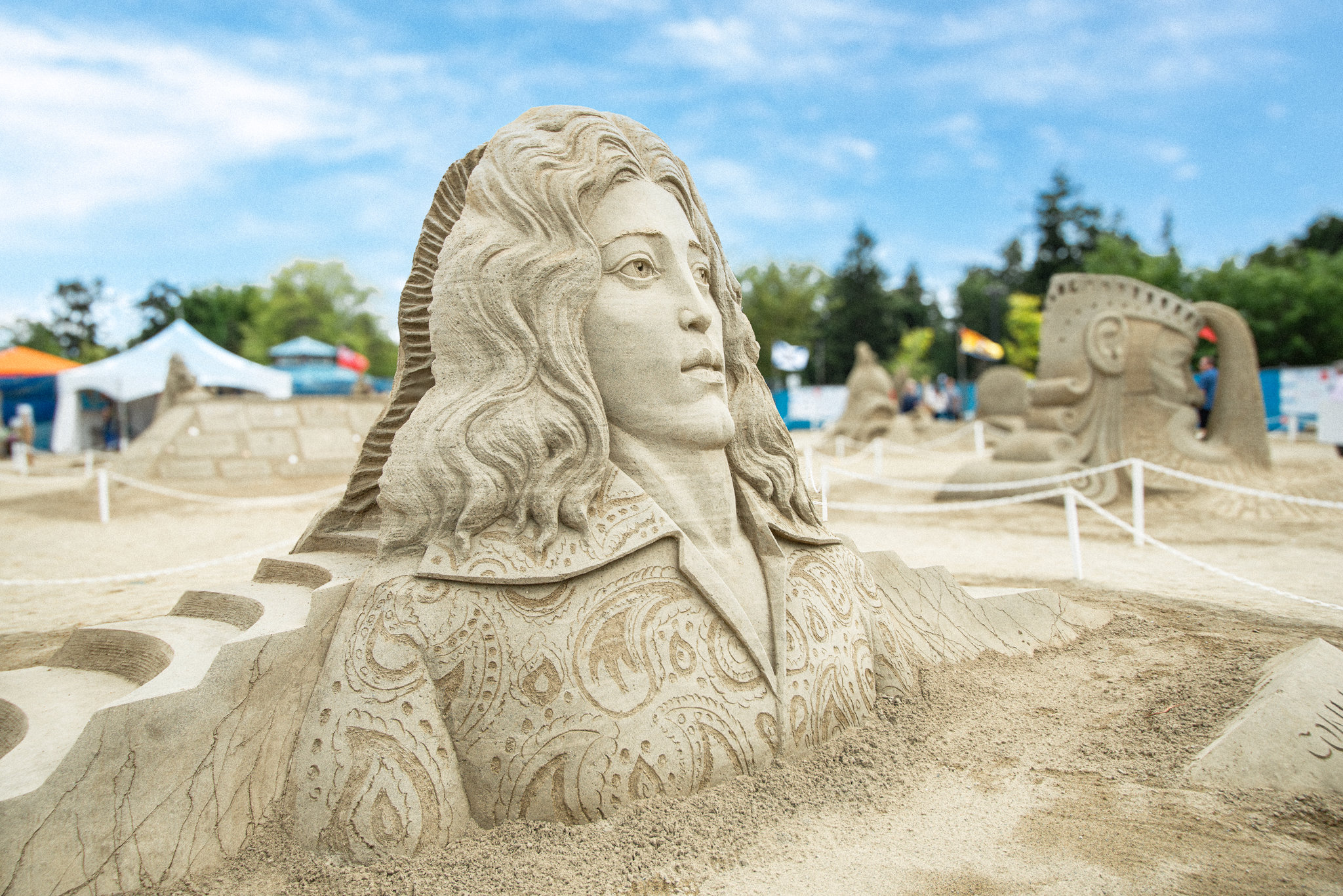 local_attractions2_S