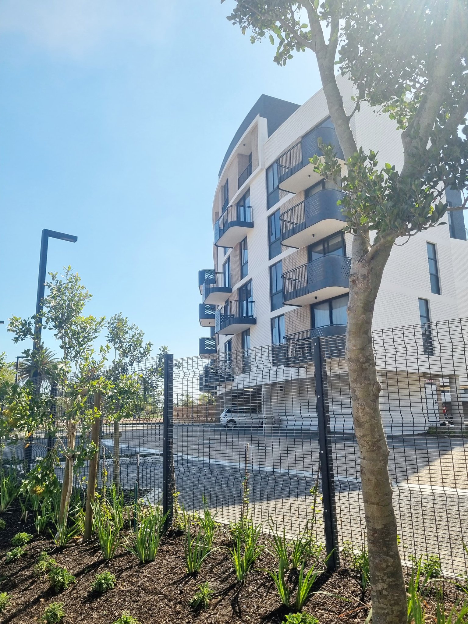 On_Park_Exterior-10_S