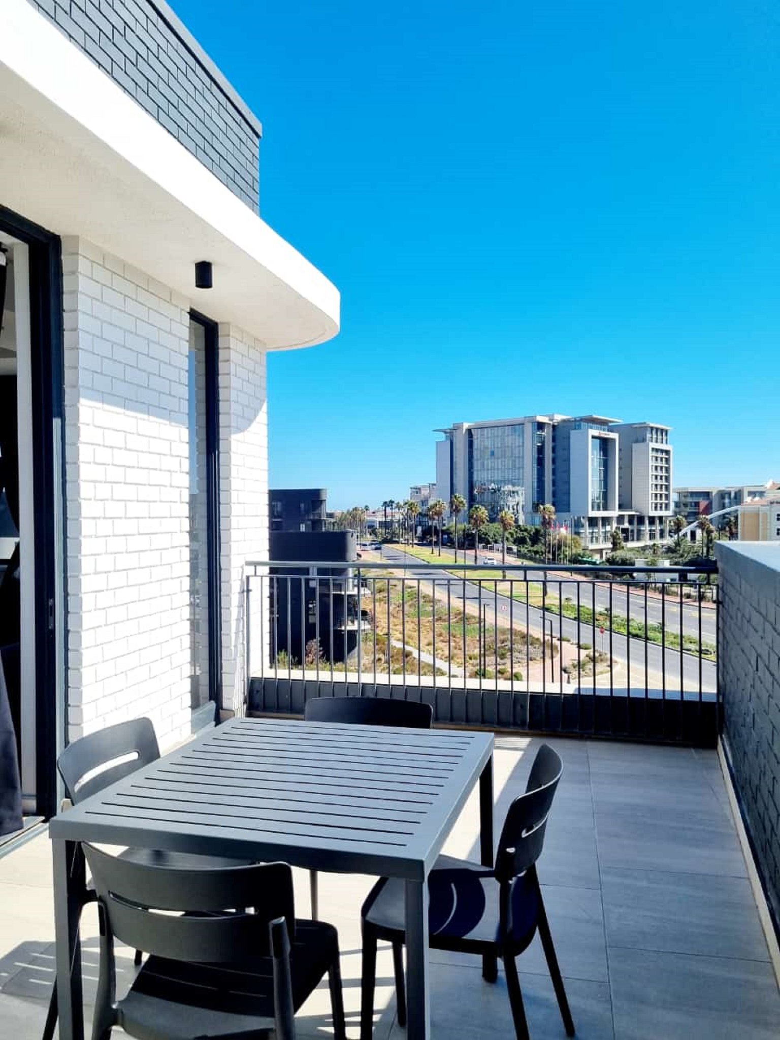 On_park_one_bedroom_-17_S