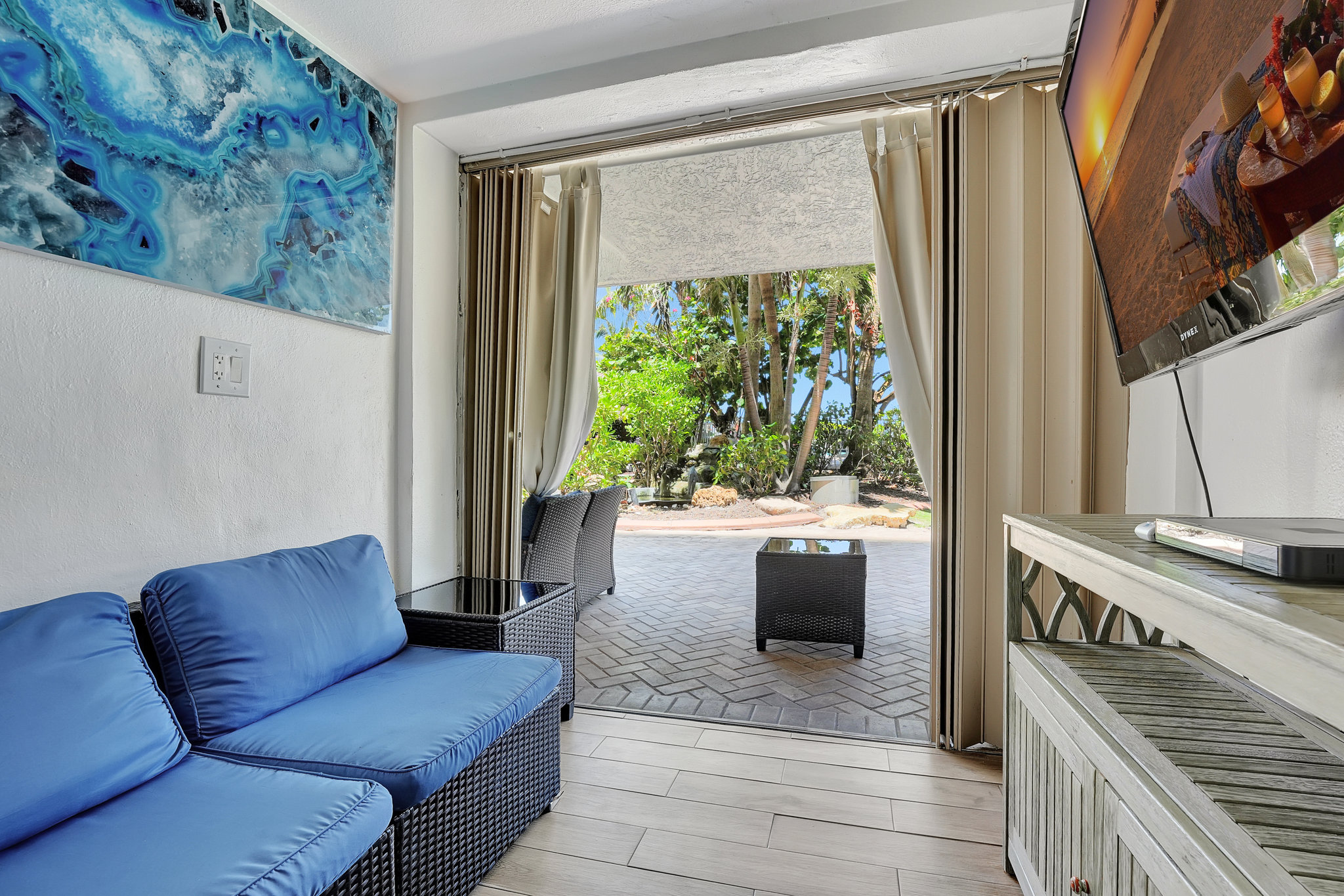 0HuXkIk50yXDnqmyILVQ_5-print-DSC08643_S