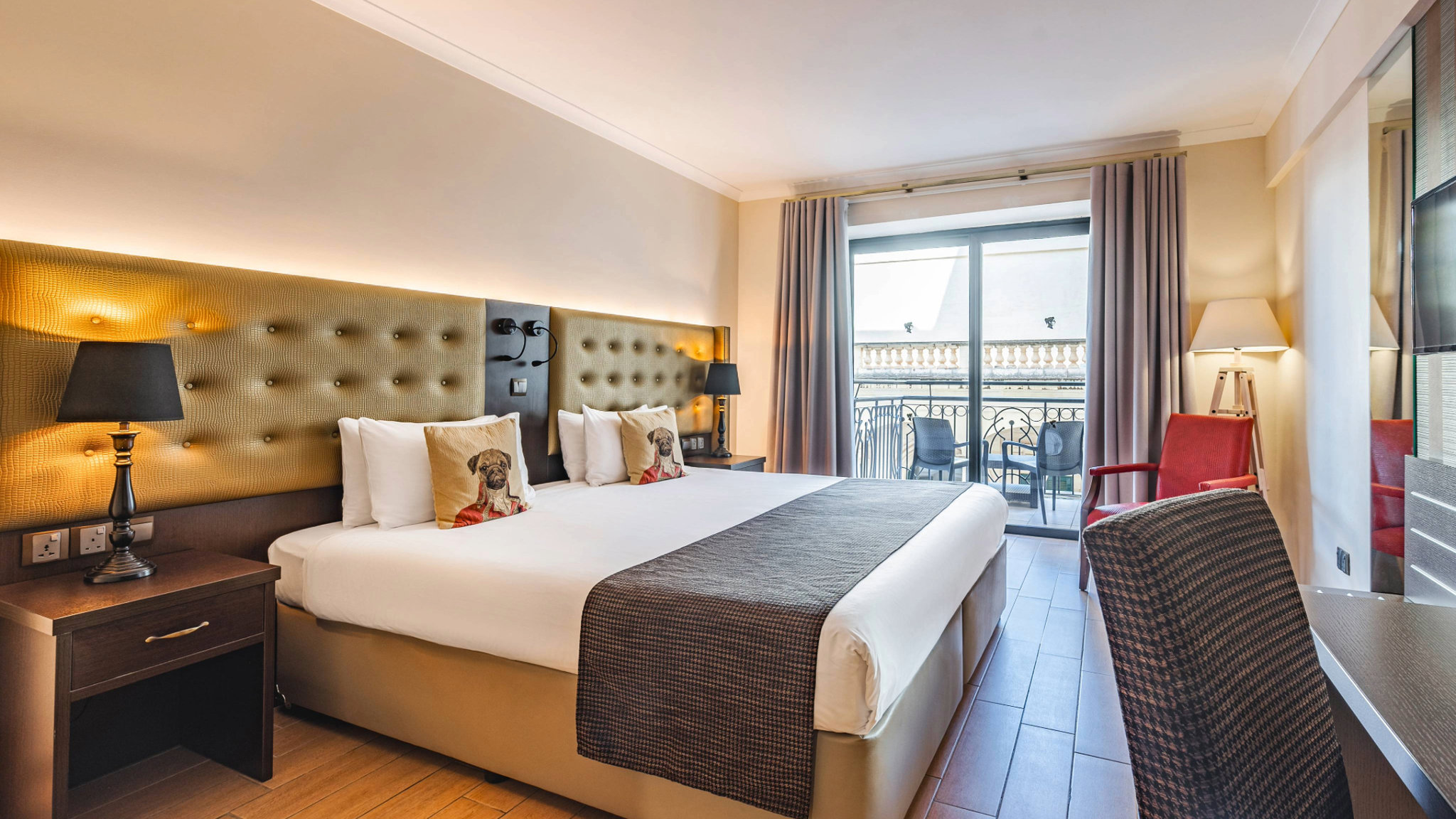 AX_The_Victoria_Hotel_-_Superior_Room_(3)_S