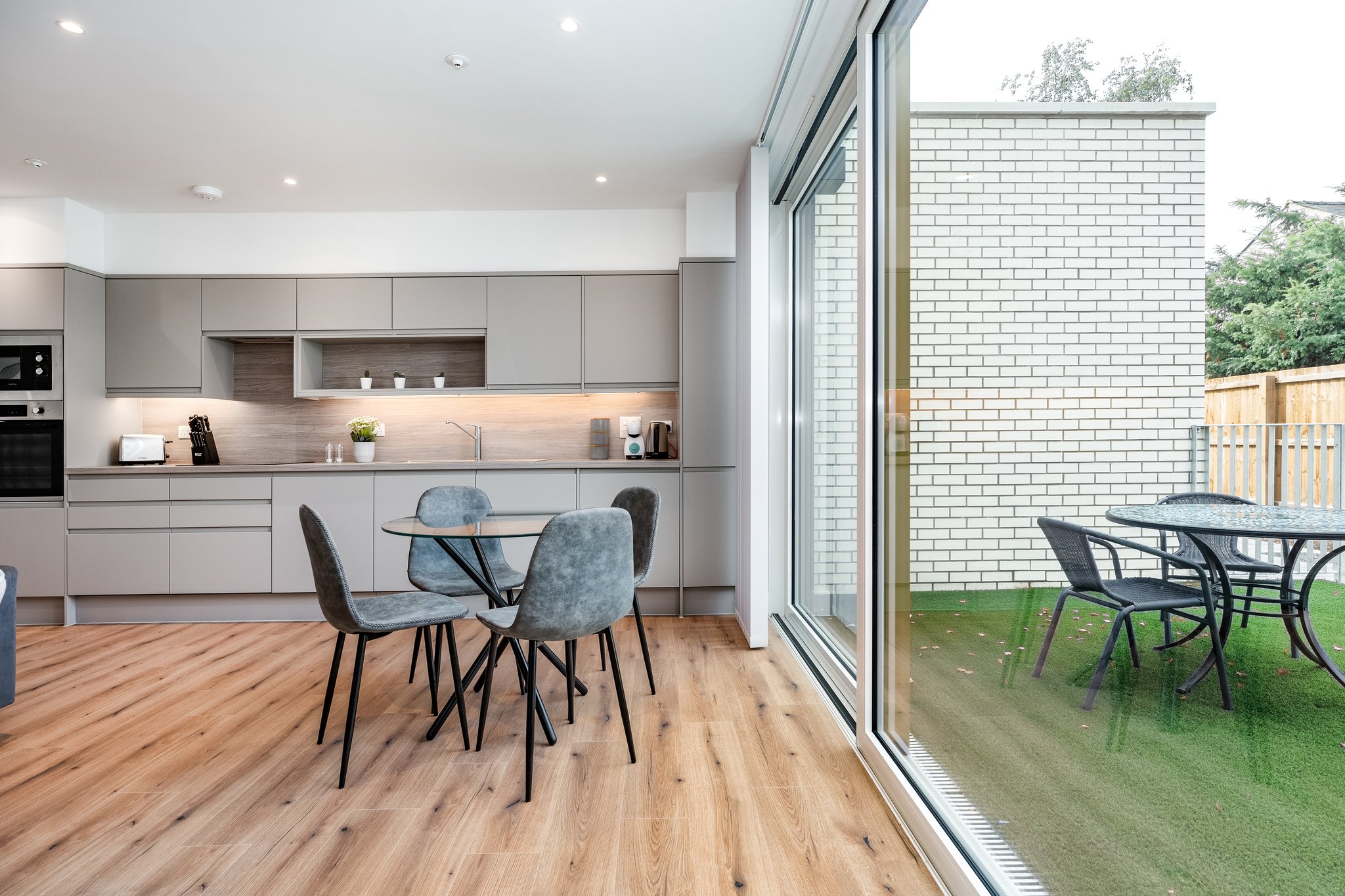 One_Bedroom_apartment-Kitchen_S