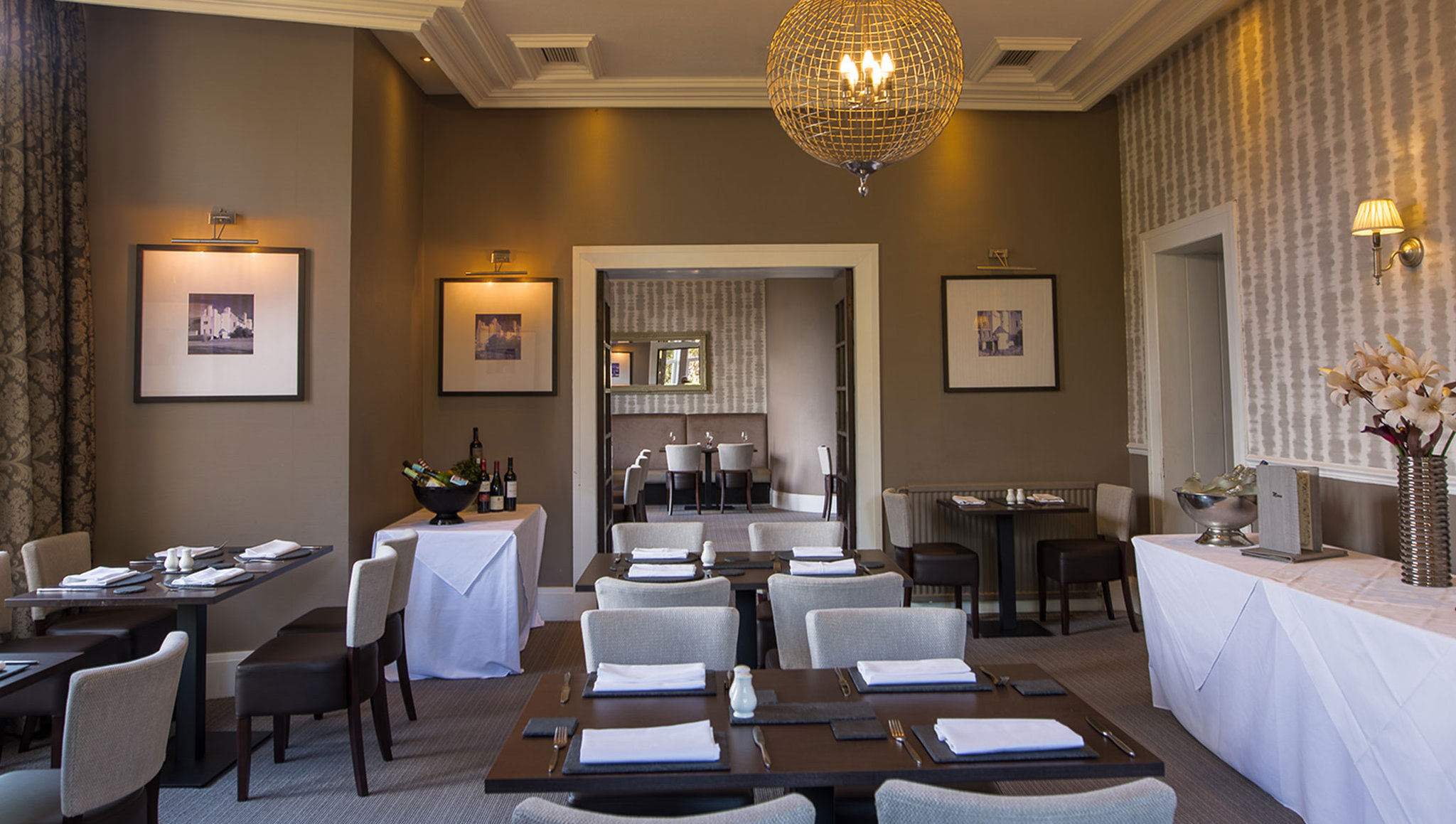 Restaurant-Wide-Angle_S