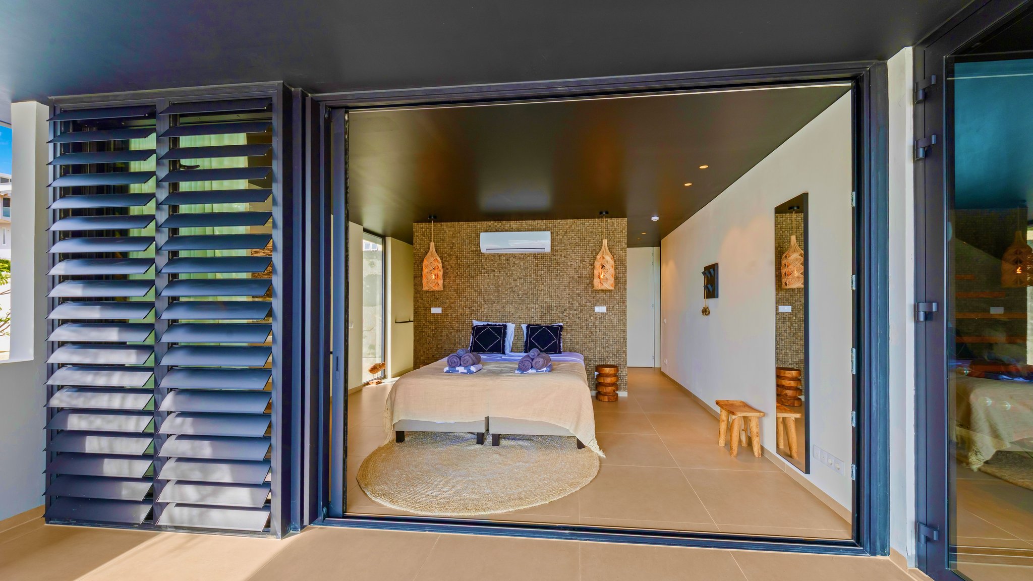 BS7z4qIlvU6Nu86lp1DPNg_The_Wave_Villa_Bedroom_3_S