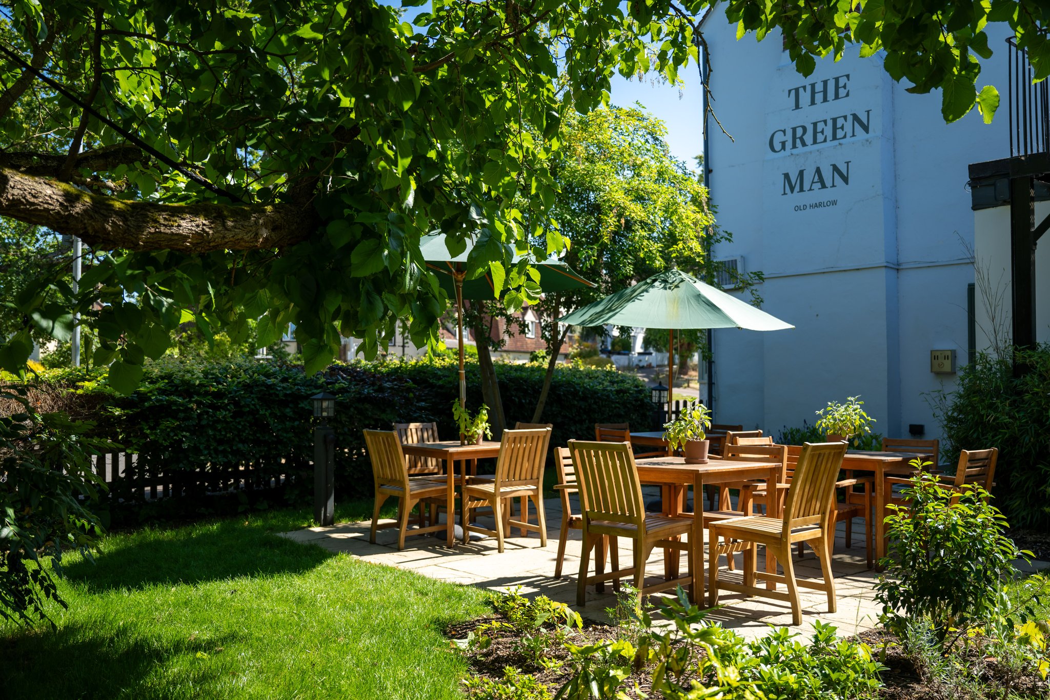 6189_DB_C_B_Greene-Man_Harlow_Venue_Beer-Garden_2024_009_S