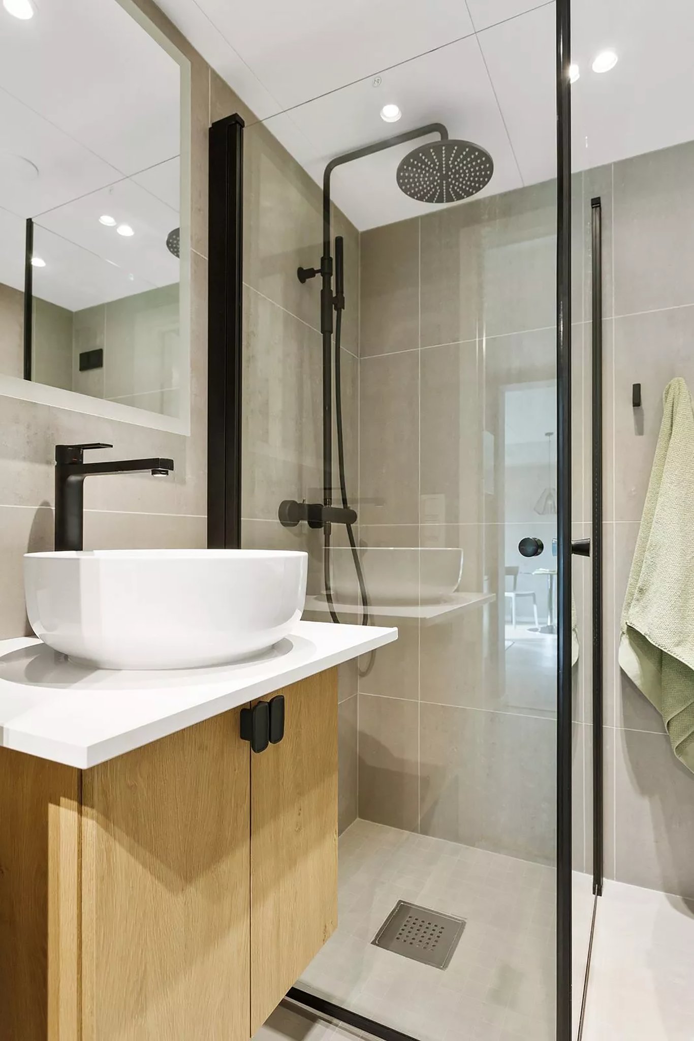 One_Bedroom_Superior_Bathroom_S