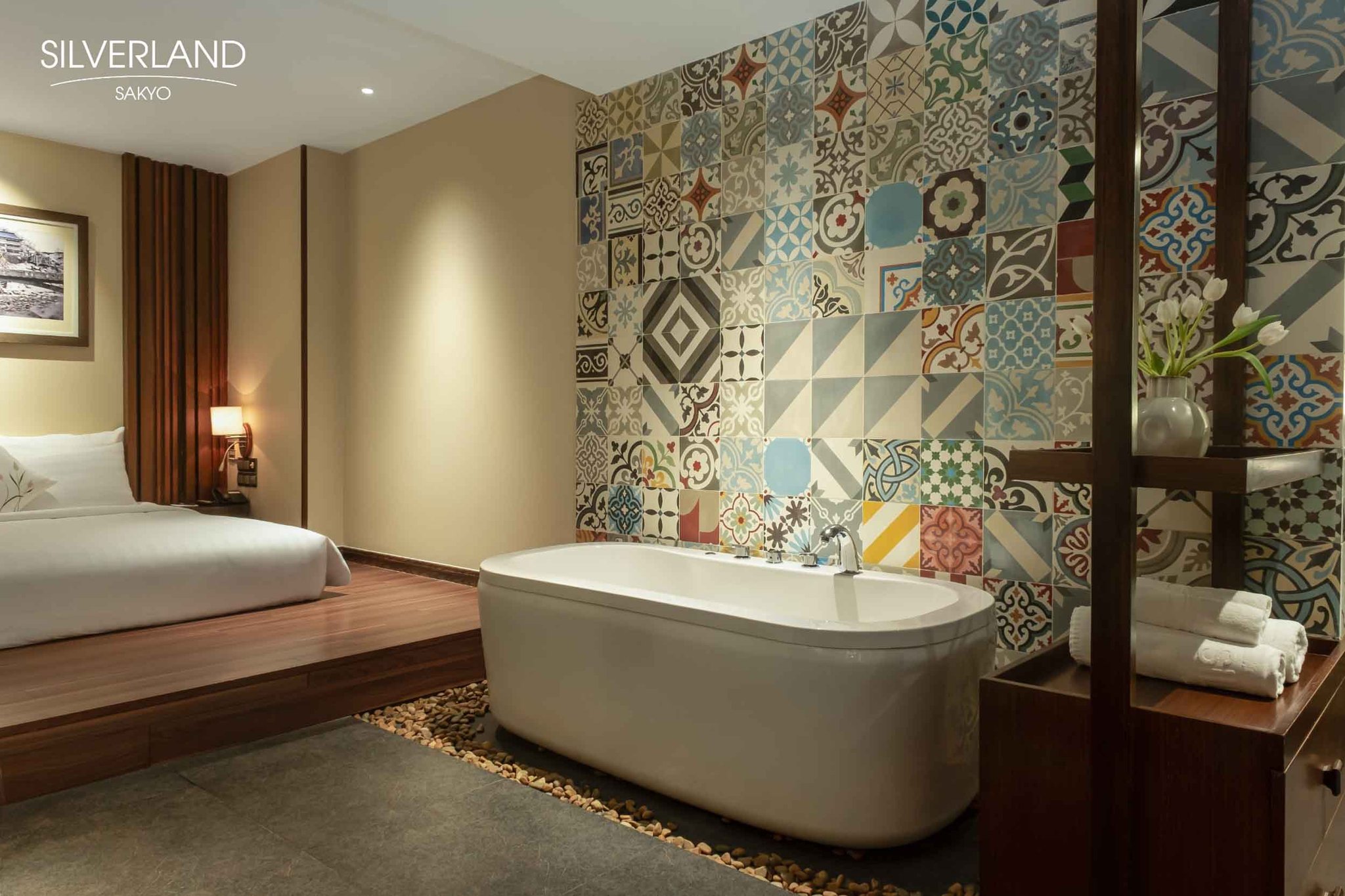 Serene_Standard_(8)_S