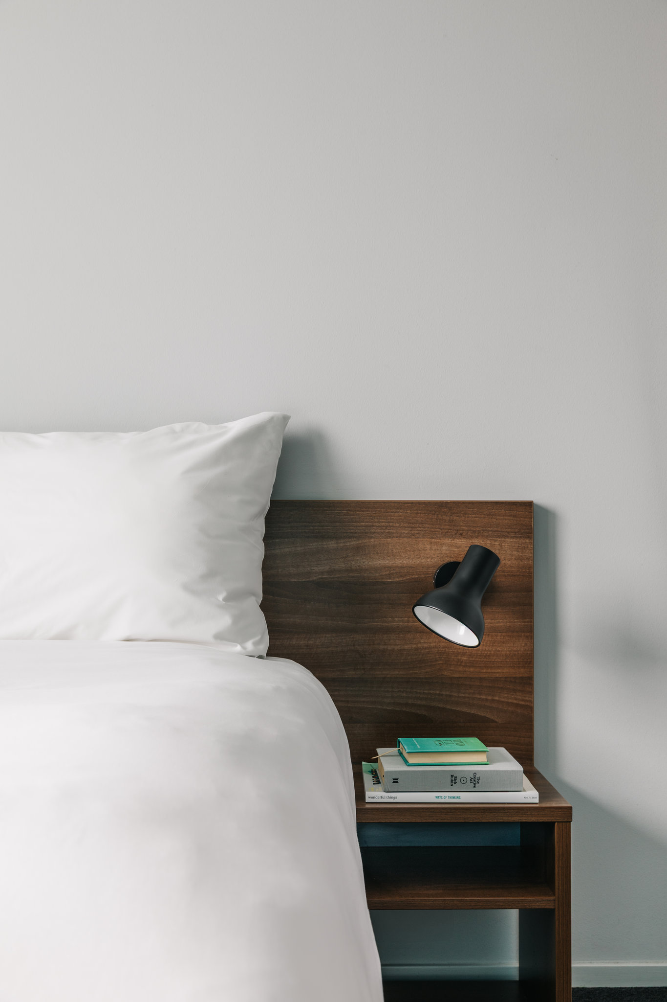 DROr39Y2MUOm4nIA0sxOpA_Interior_Detail_S