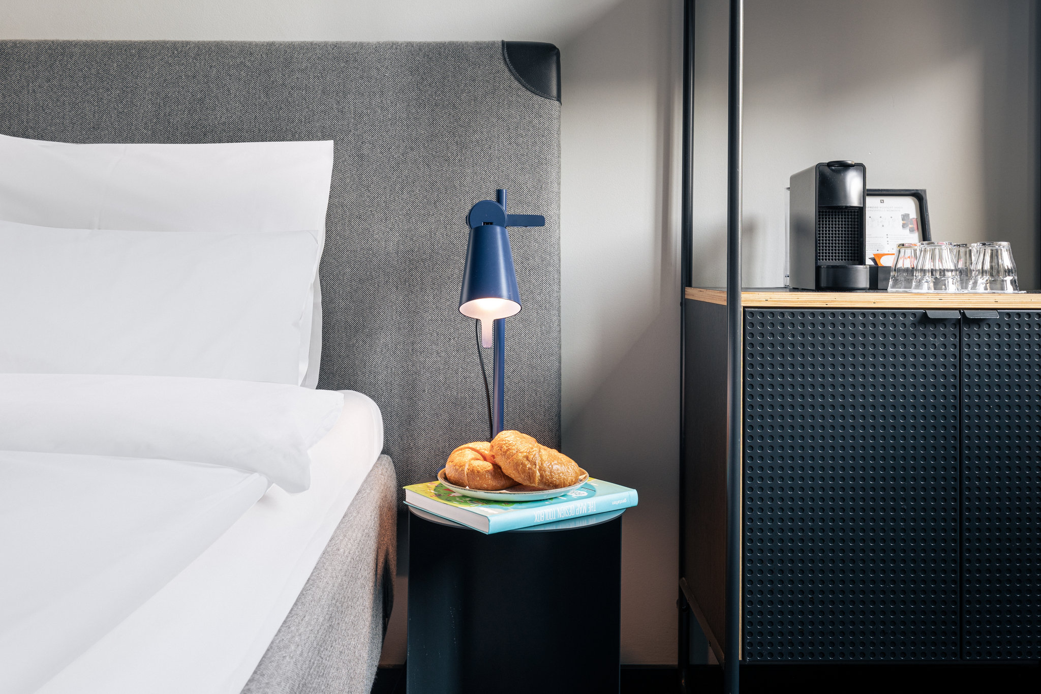 Family_Room_Sleep_Four5_S