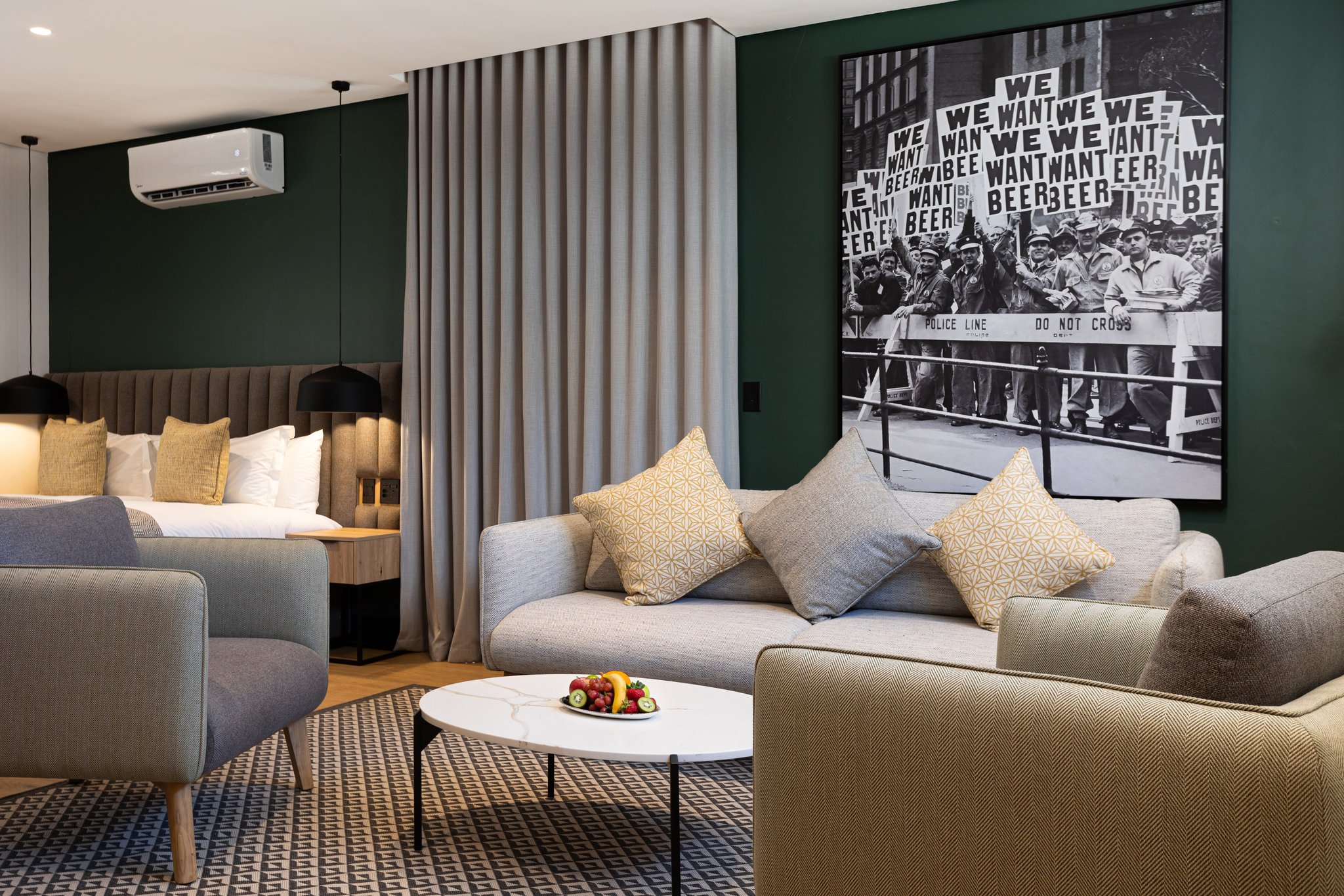 Executive_Room_(2)_S