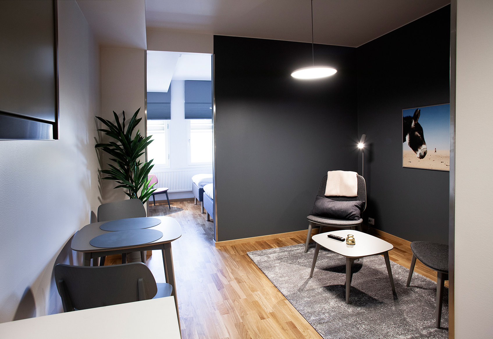 459bcdff-a672-42f8-98fe-b7e69f22a04a_S