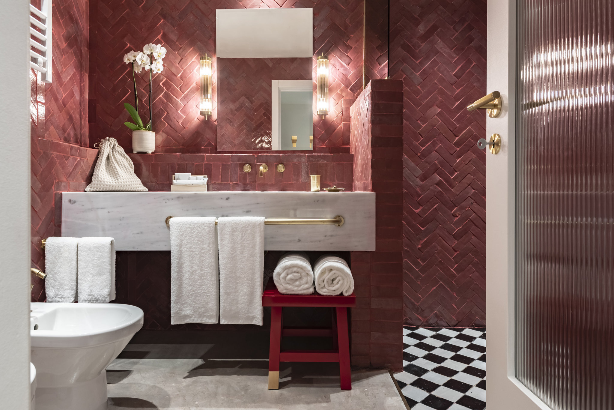 Deluxe_Room_bathroom_S