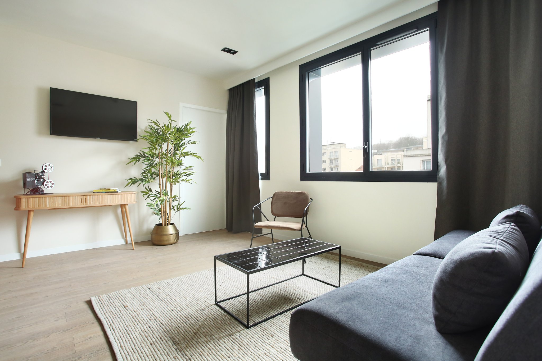 Z47ocdGBE6uND0XHkJIug_Yays_Issy-One-bedroom_Apartment_Com_S