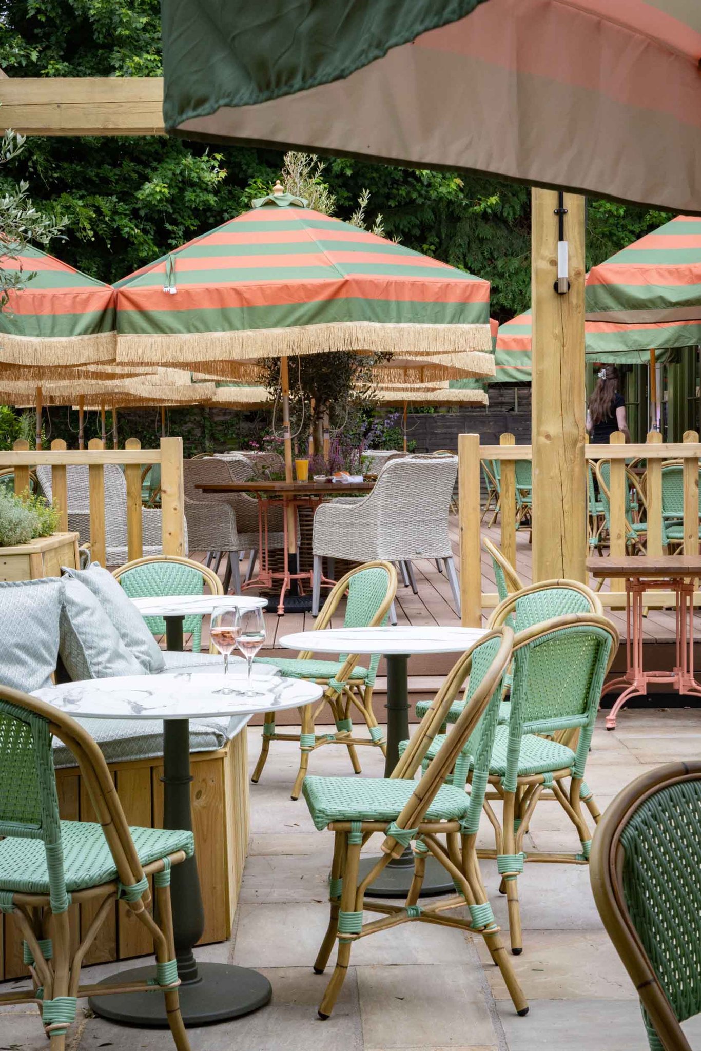 the-ragged-robin-godalming-exterior-026_S