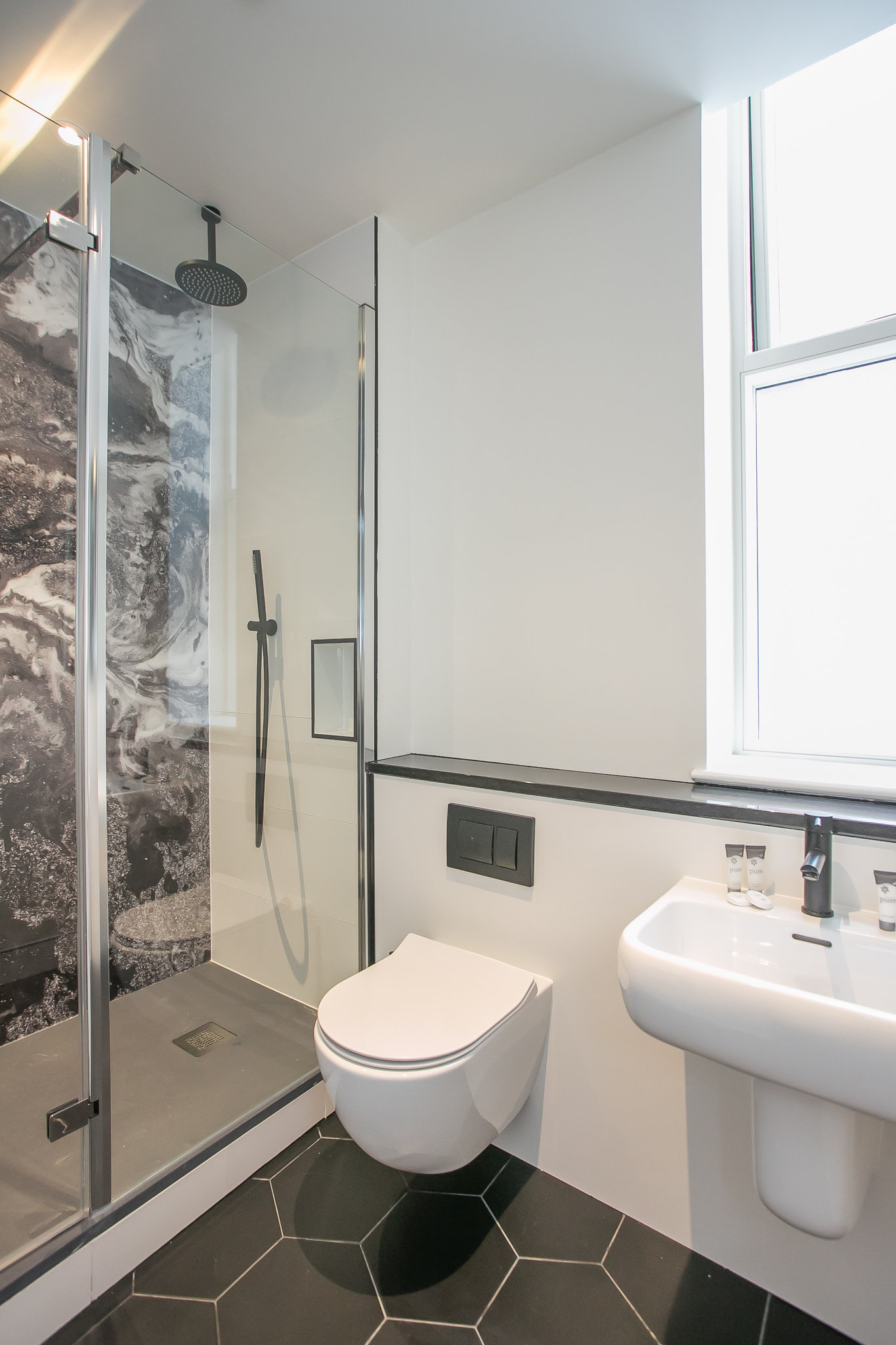 Superior_Studios_Bathroom_S