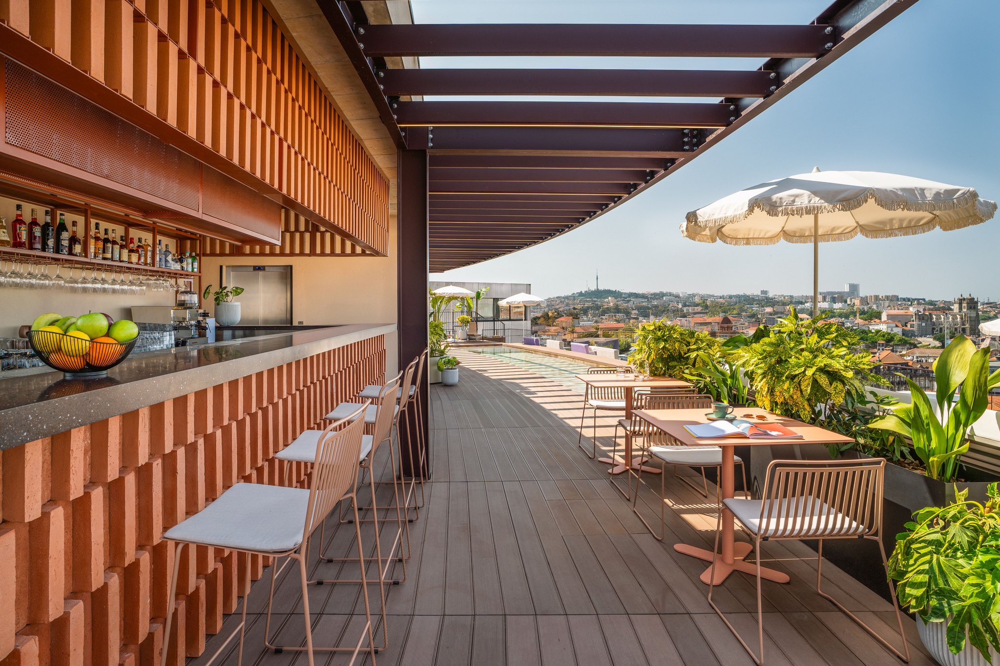 The_Social_Hub_Porto_Rooftop_Bar_S