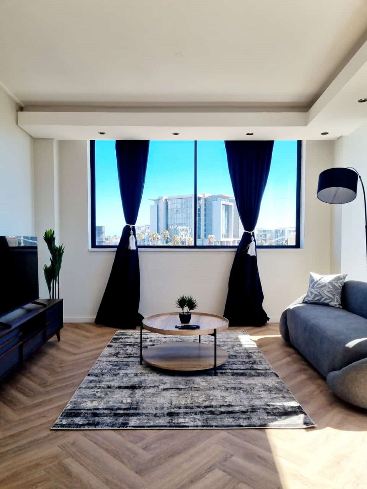 On_park_one_bedroom_-13_S