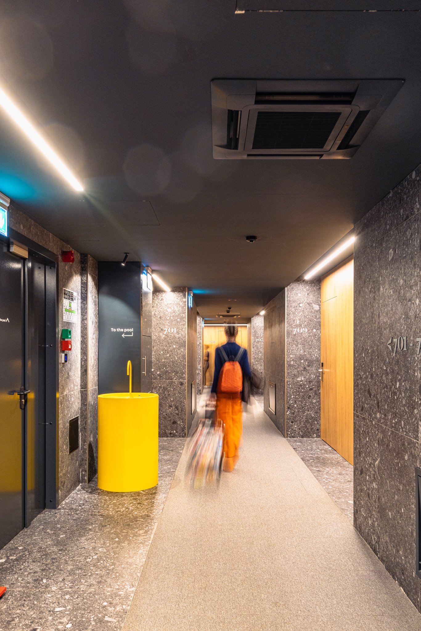 7SopApqv4kuMC7mQko2RpA_Interior_S